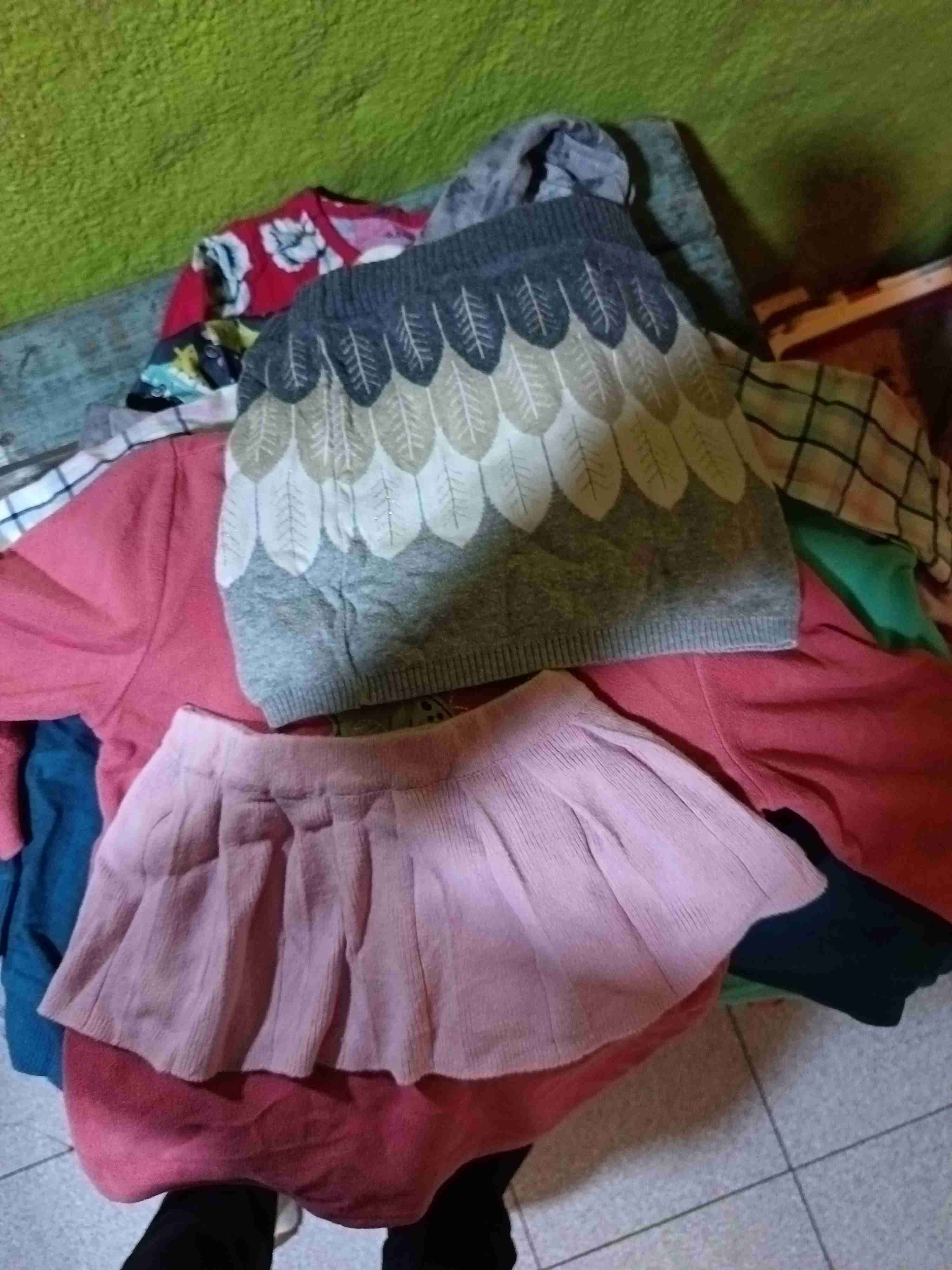 Lote de ropa infantil variada - 5