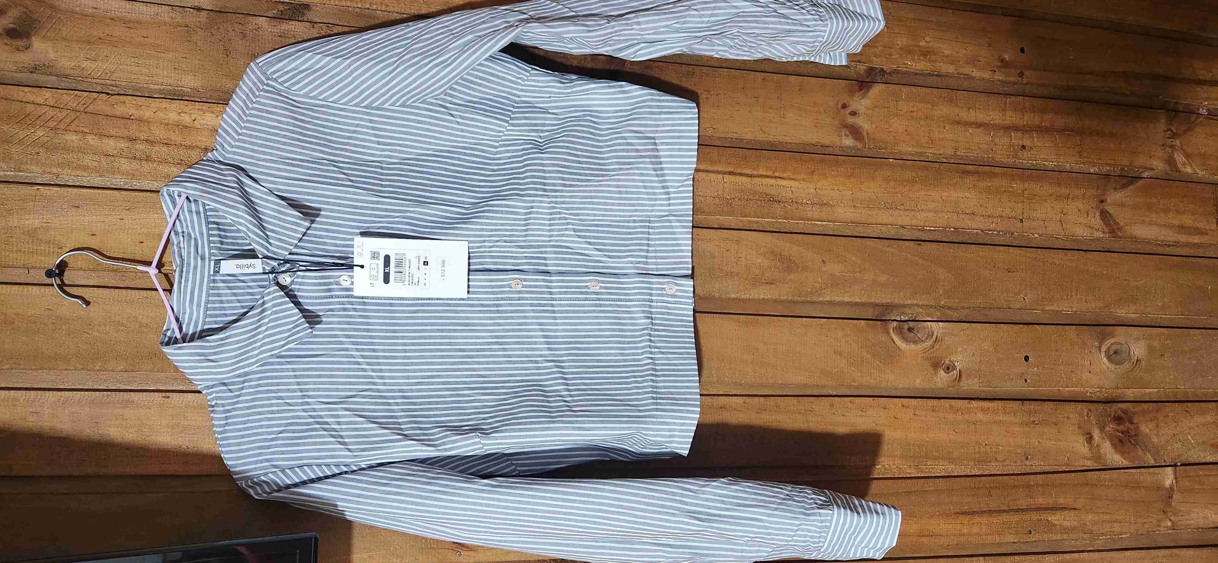 Blusa a rayas nueva XL - miniatura 2