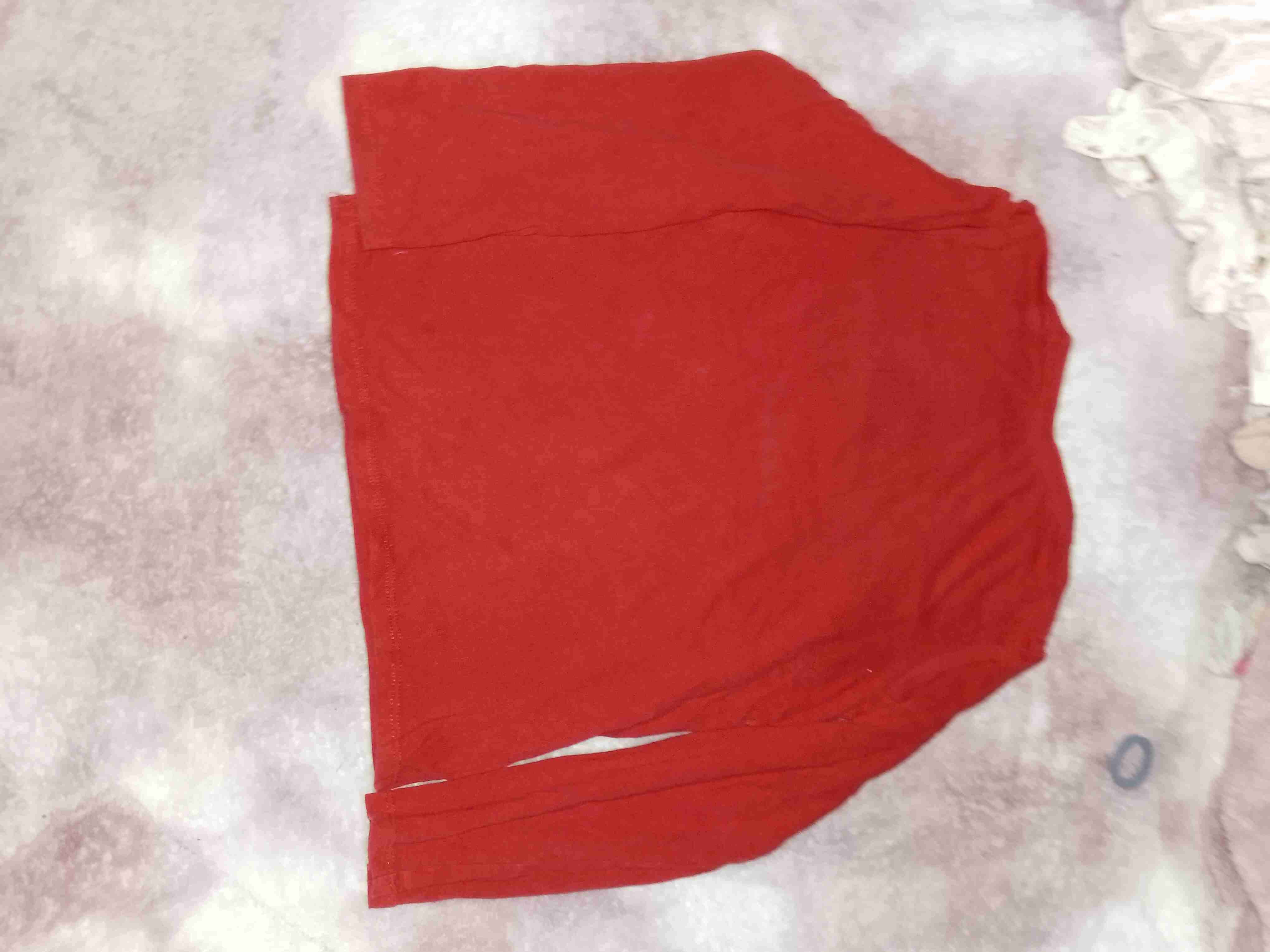 Polera roja de niño con texto - miniatura 2