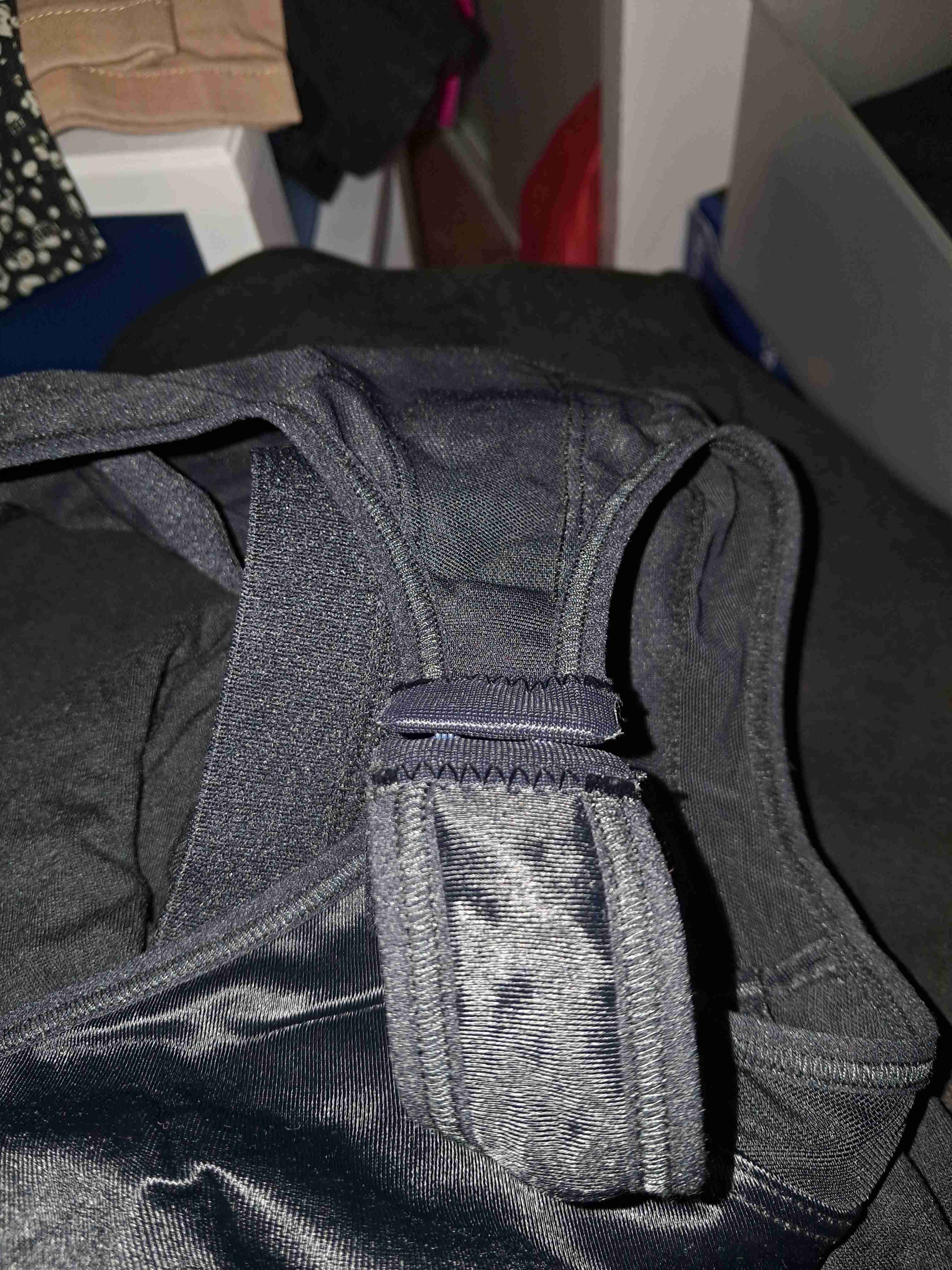 Sostén deportivo negro leonisa - 2