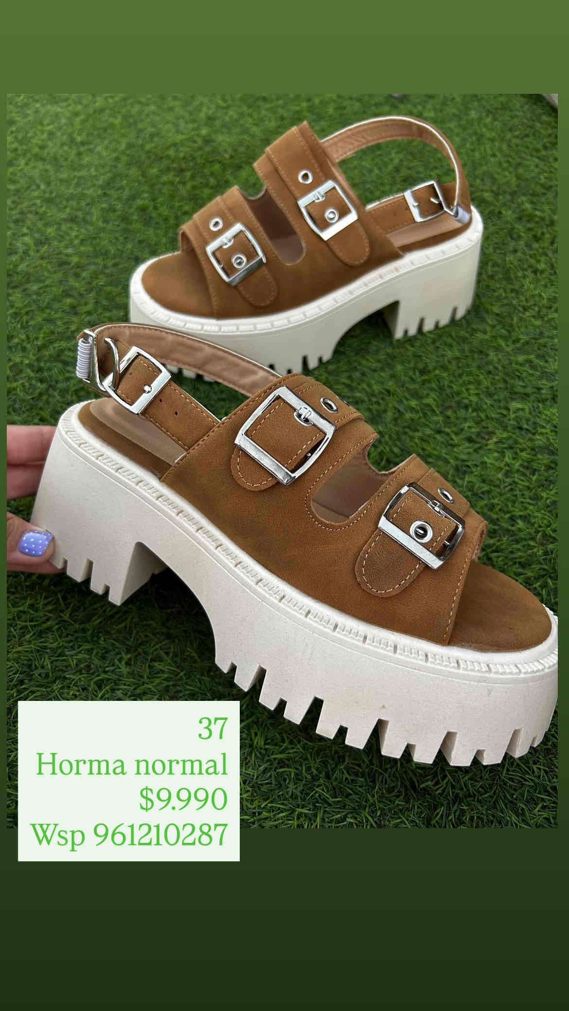 Sandalias plataforma marrones con hebillas - miniatura 3