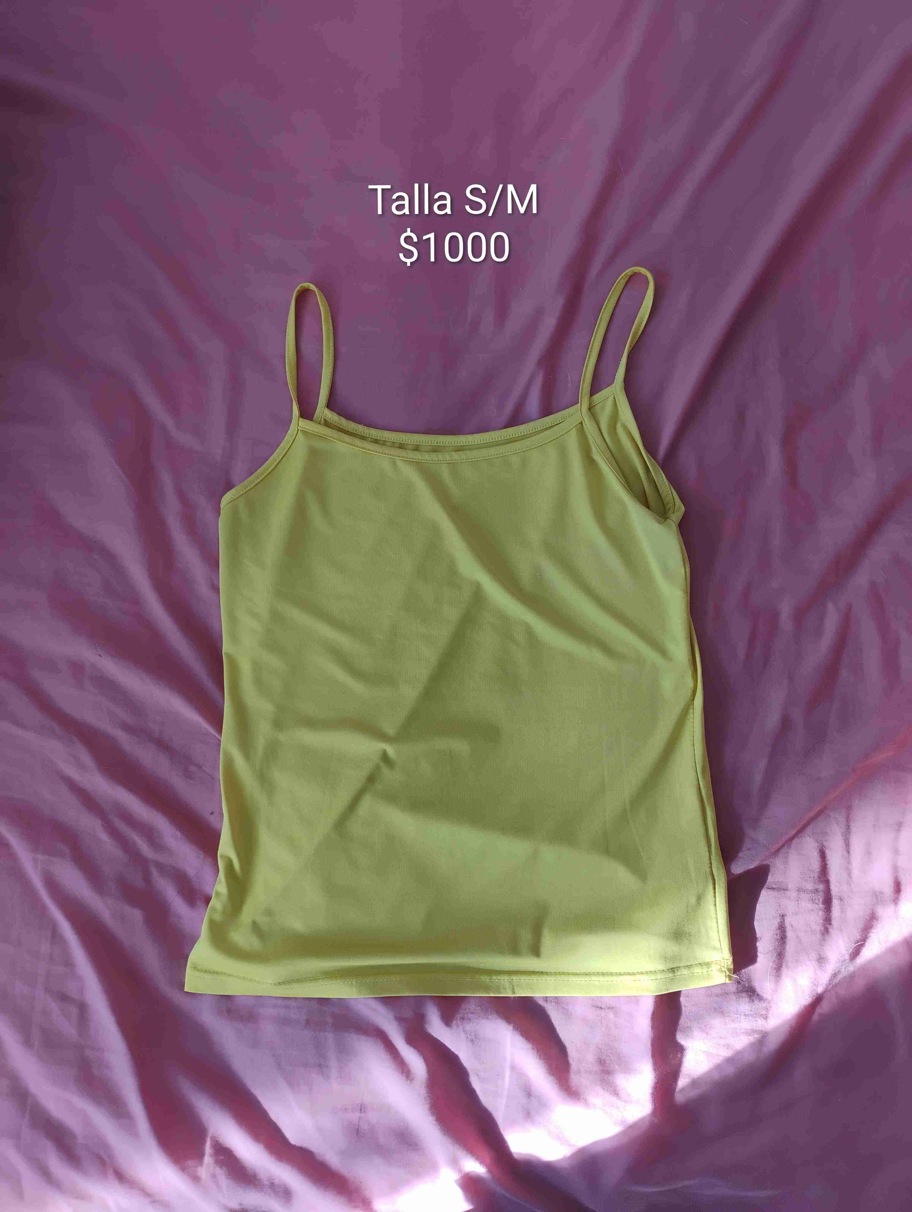 Top verde lima sin mangas