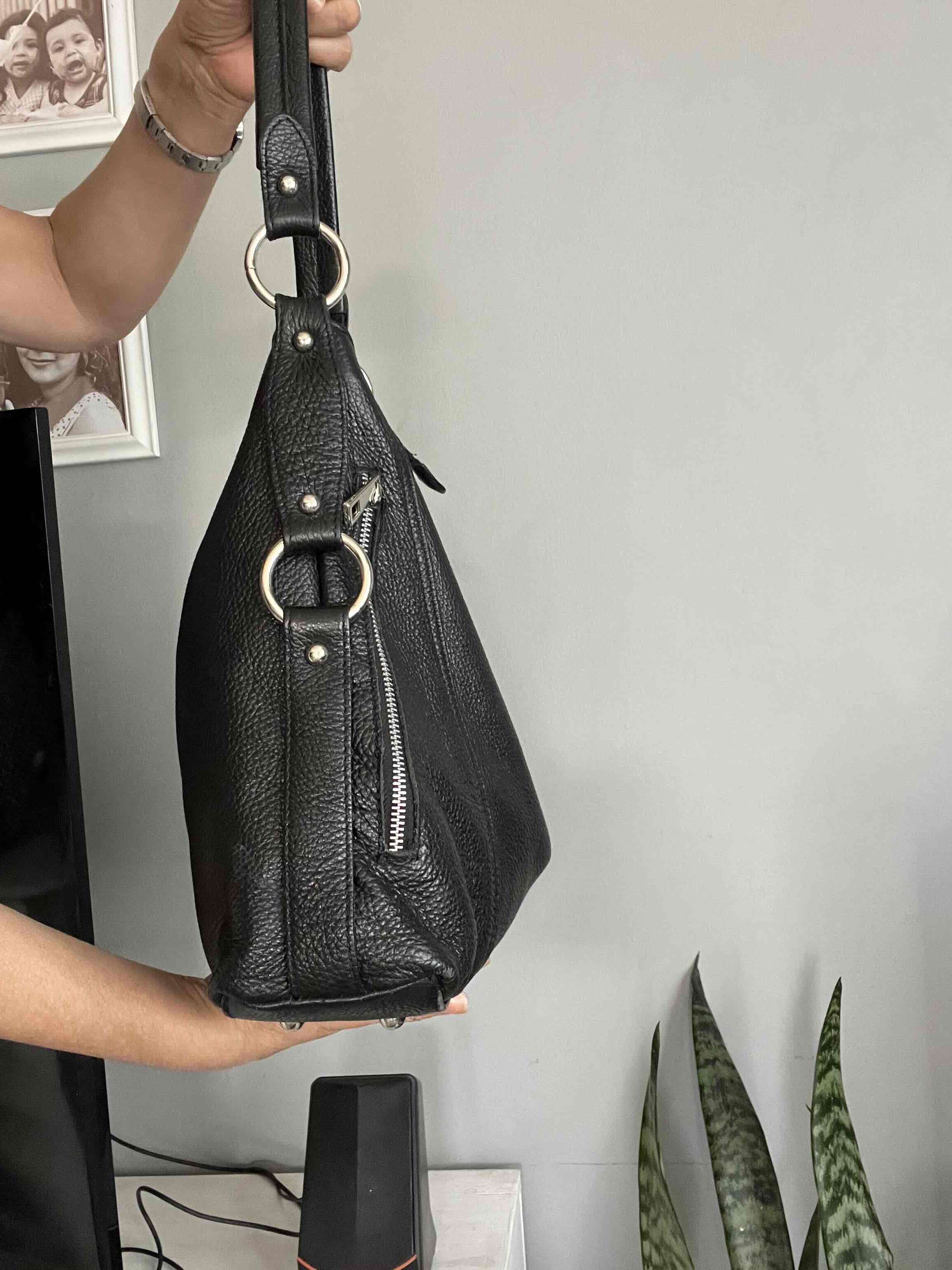 Bolso negro de cuero - miniatura 2