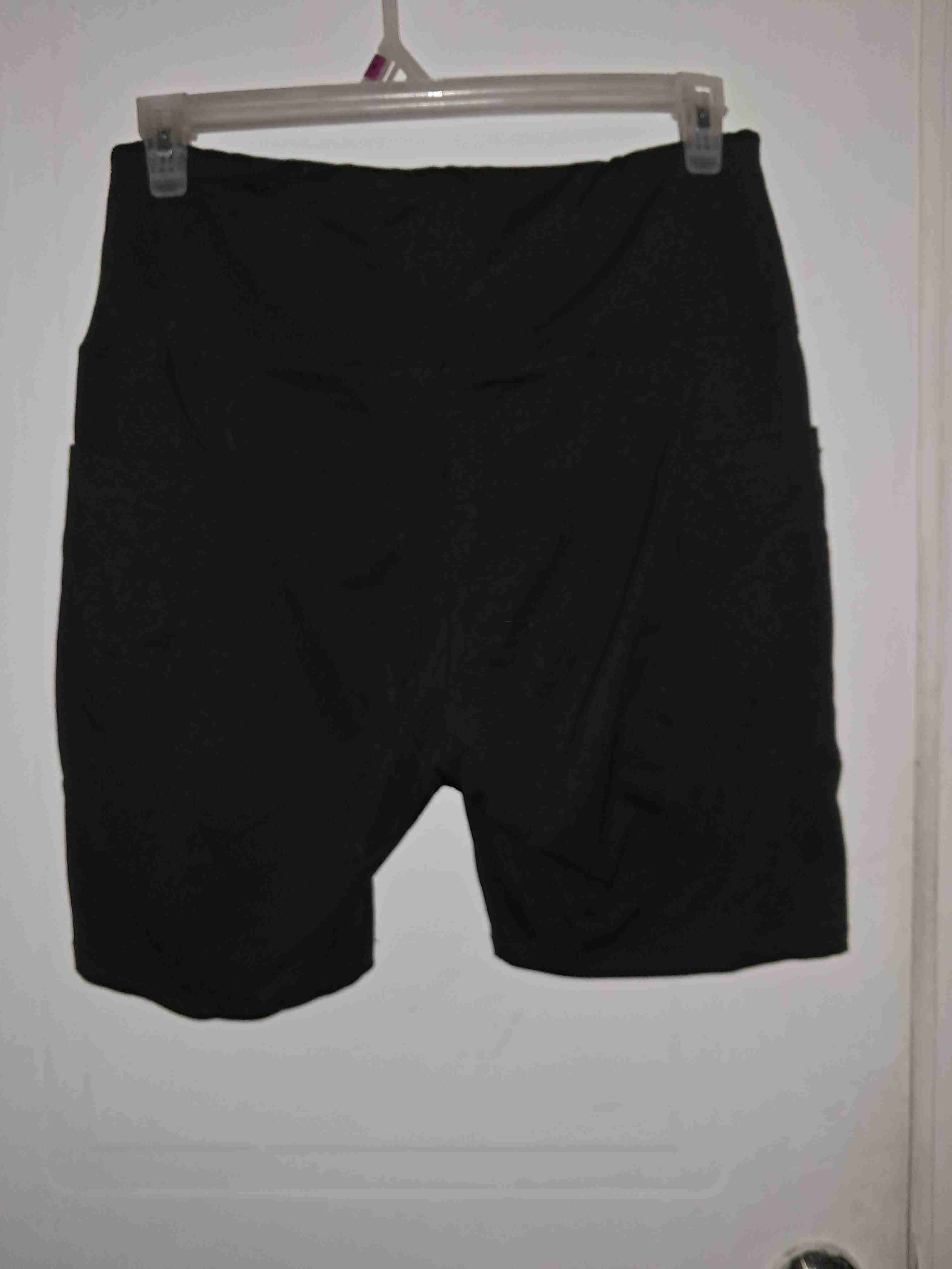 Short negro deportivo biker