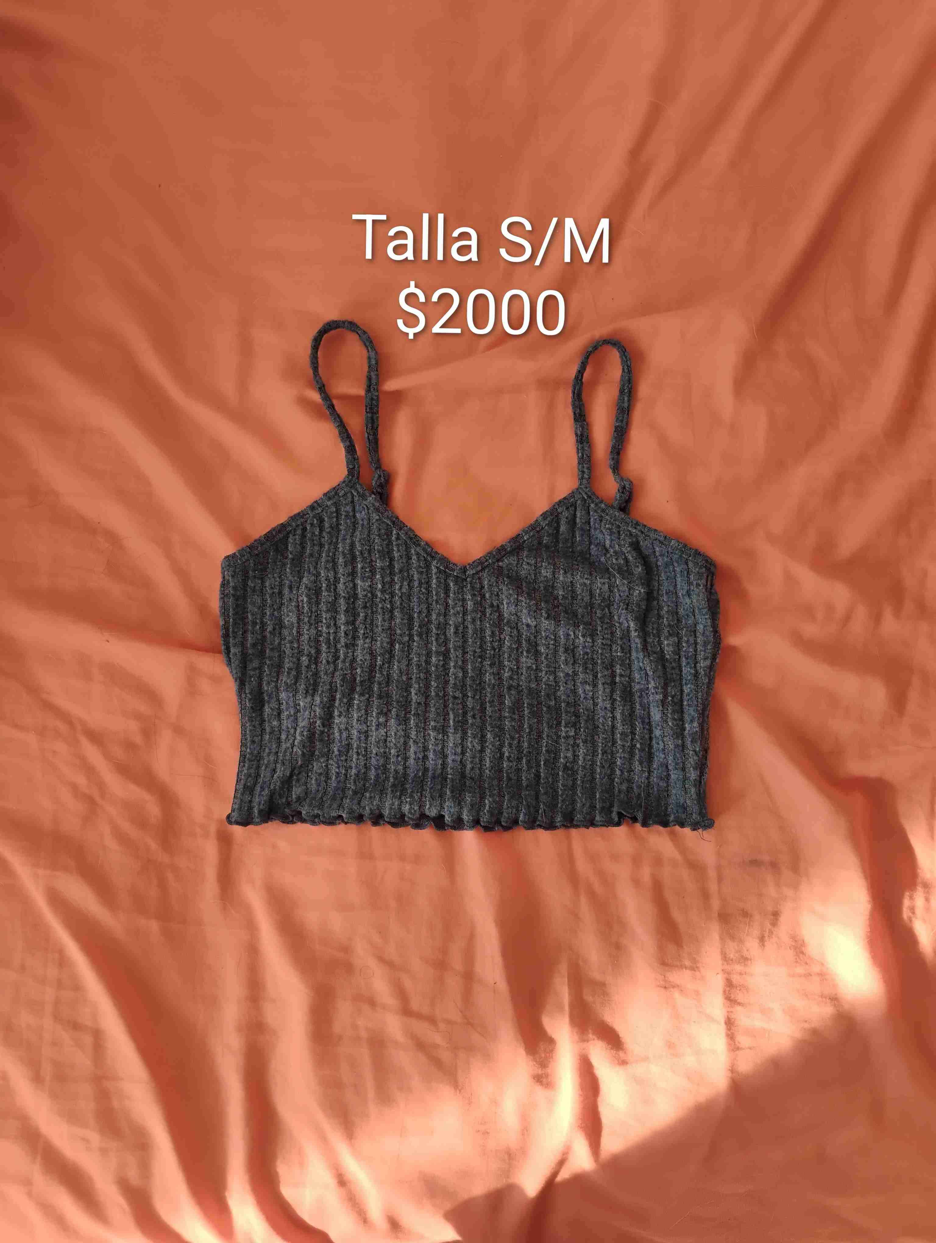 Cropped top de tirantes azul