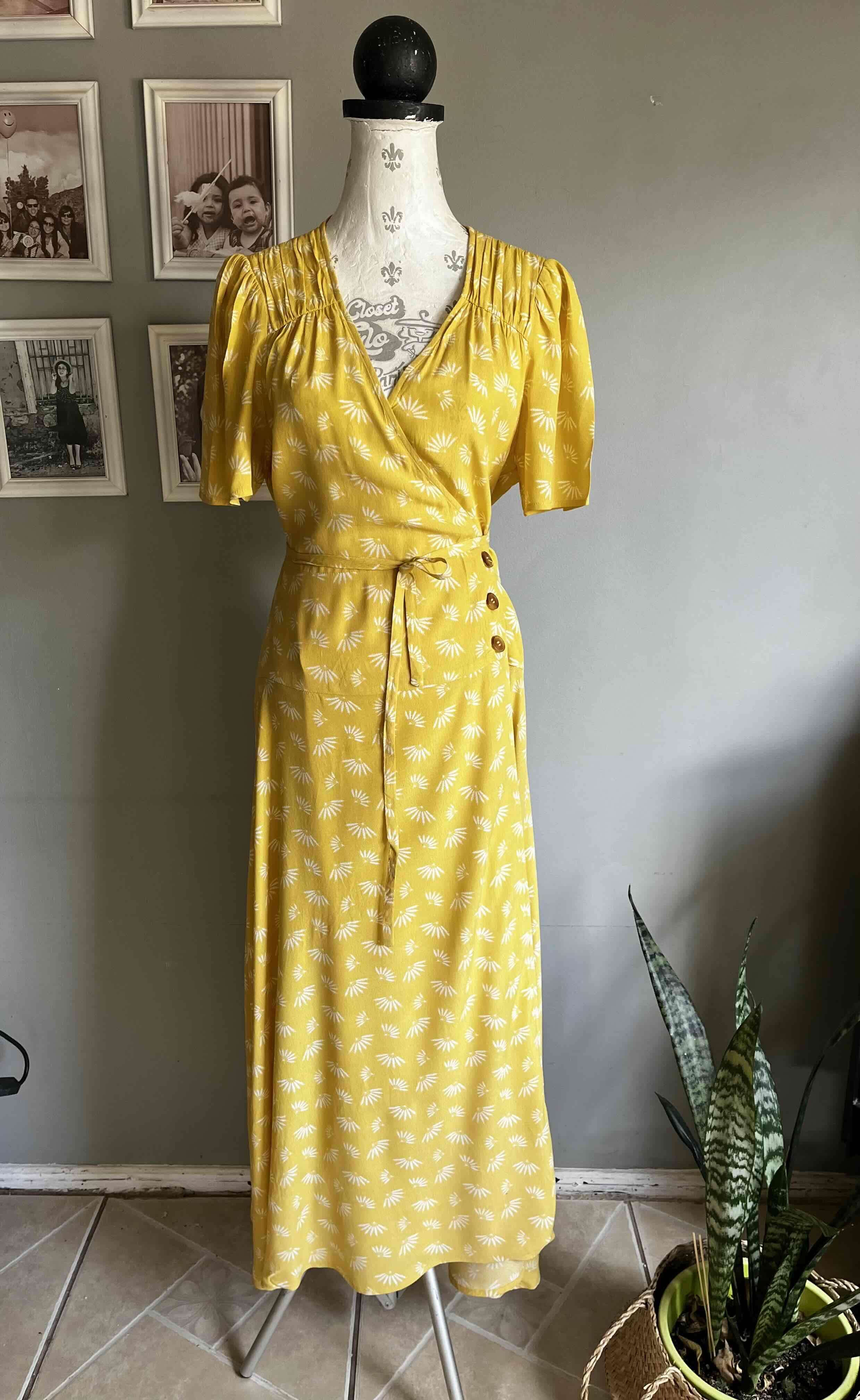 Vestido amarillo floral - 1