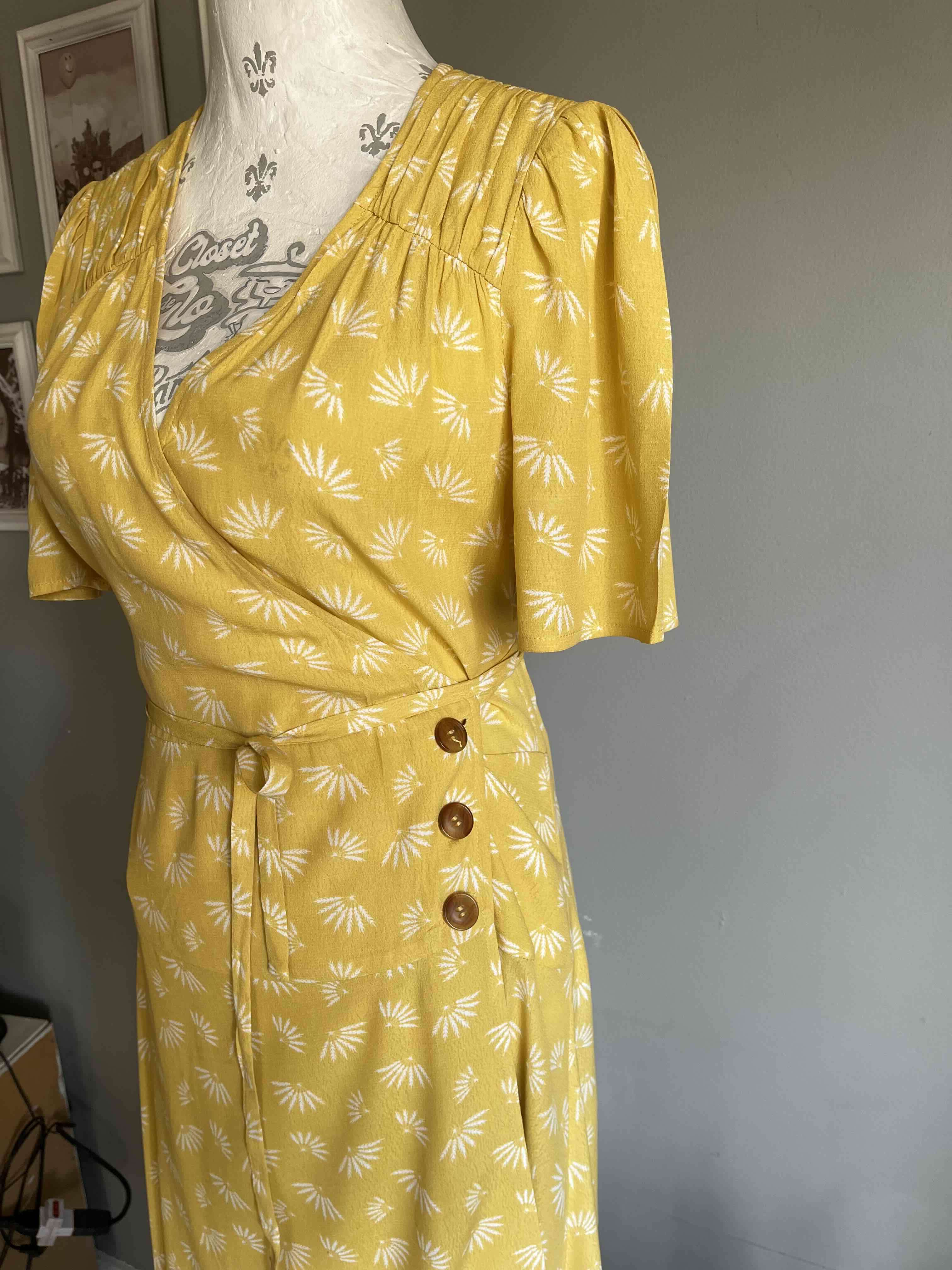 Vestido amarillo floral - 4