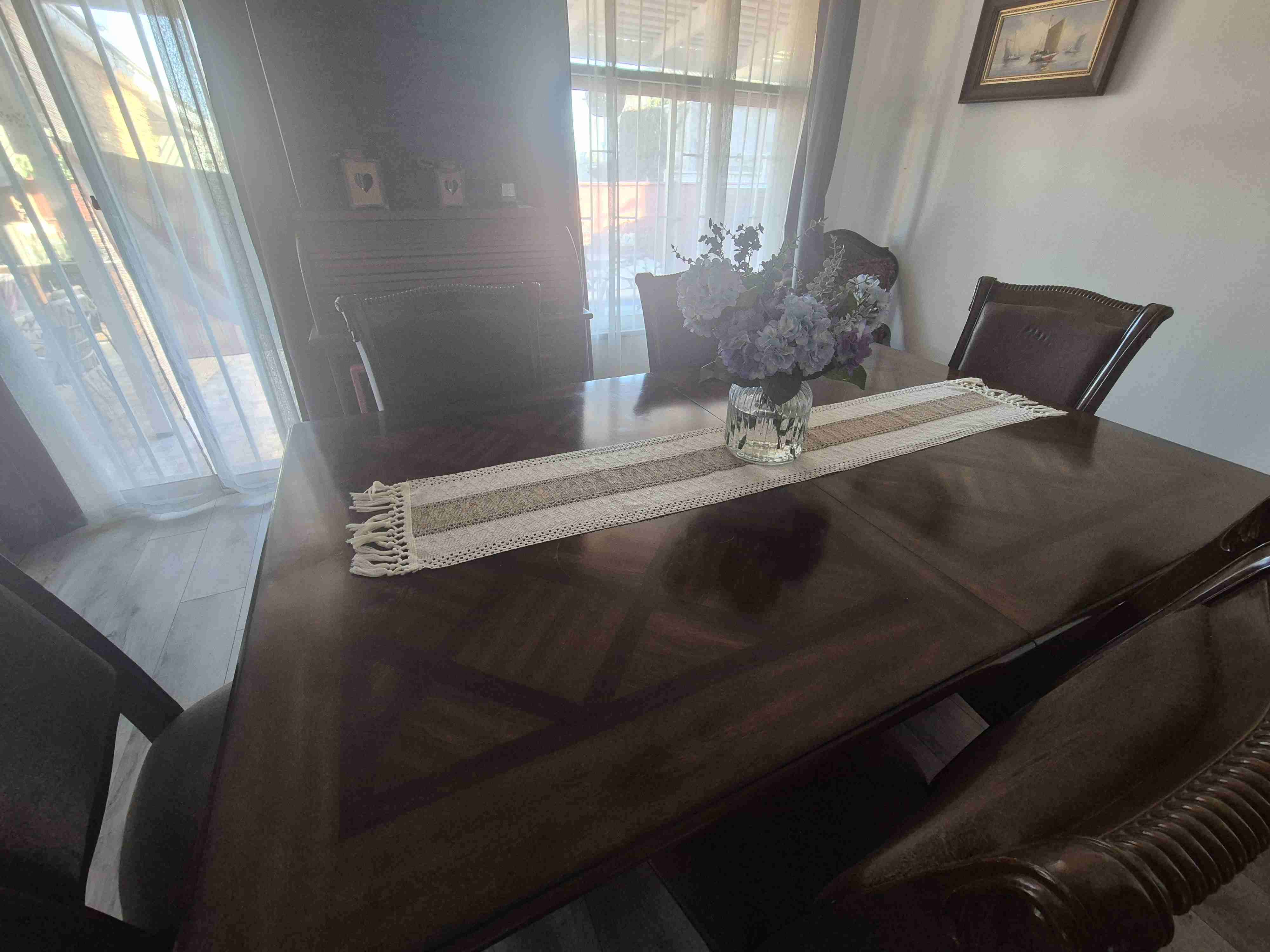 Mesa de comedor de madera - miniatura 1