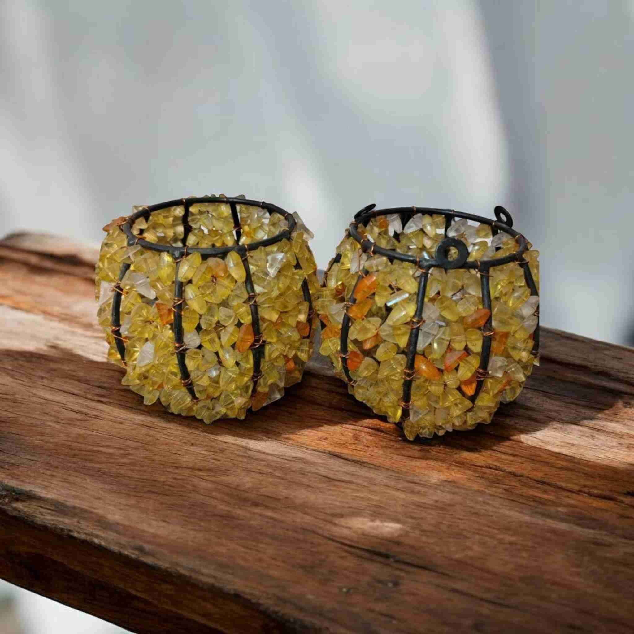 Portavelas decorativos con mostacillas amarillas - miniatura 1