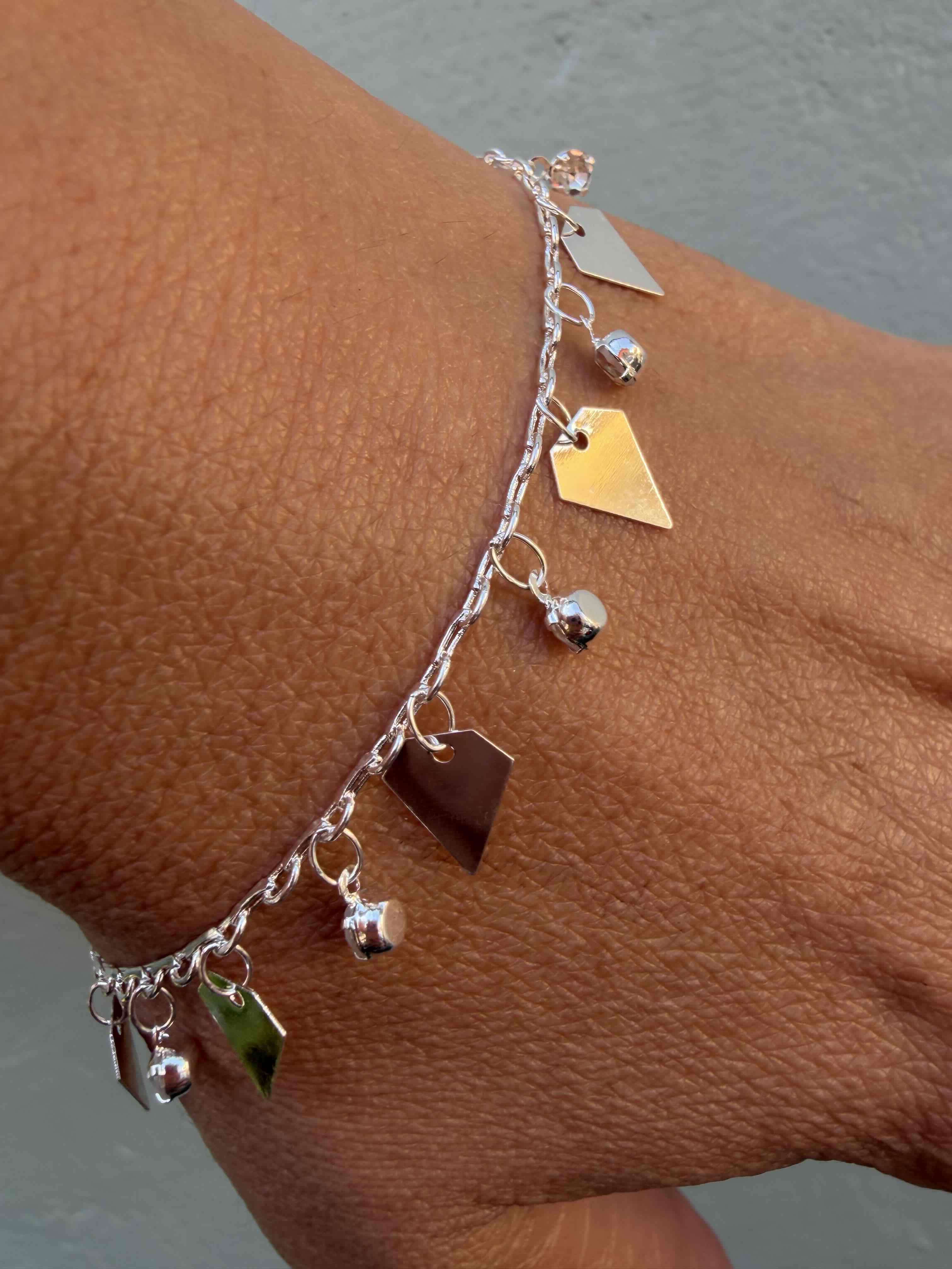Pulsera de plata con charms dijes - miniatura 2