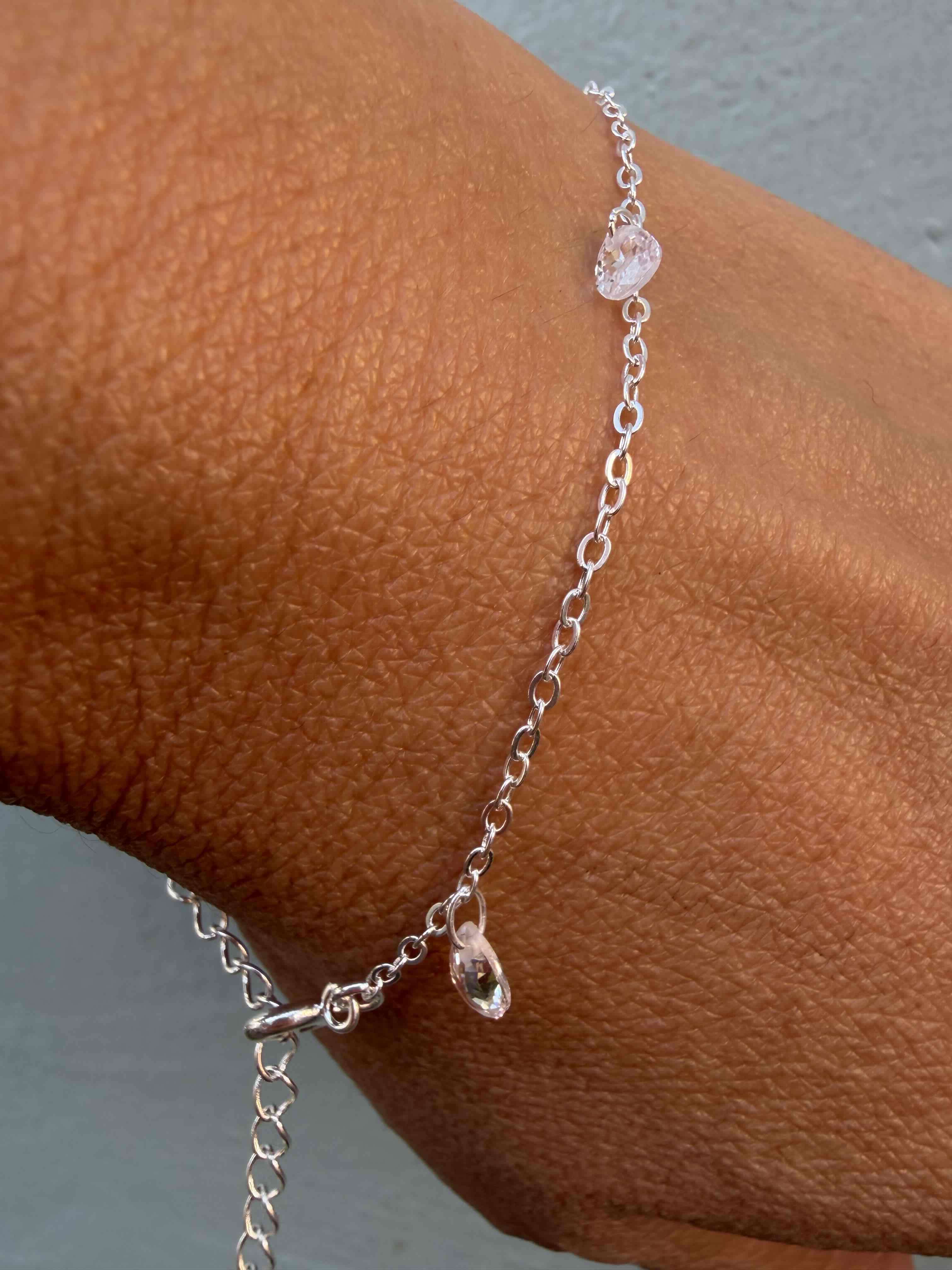 Pulsera plateada con cristal - miniatura 1