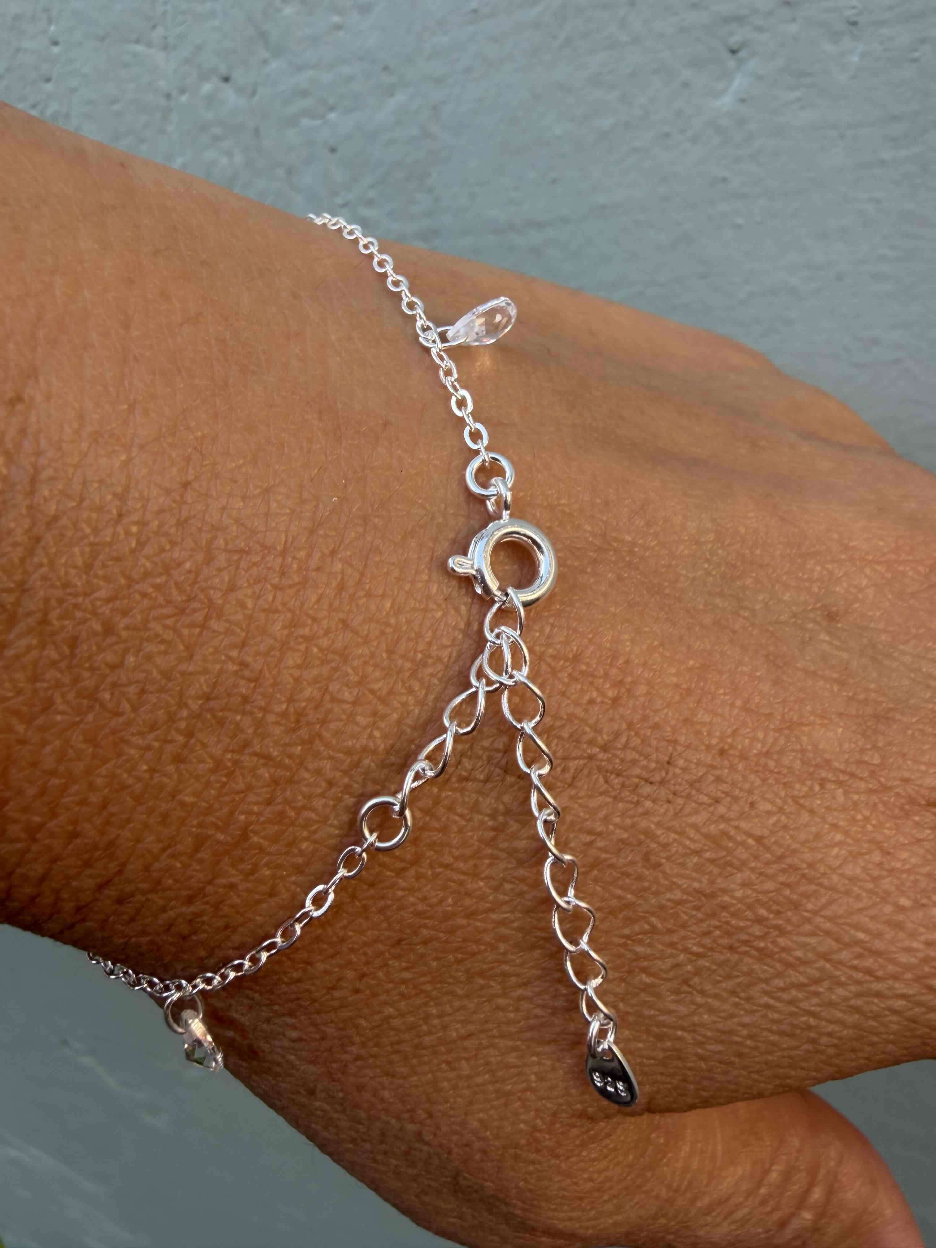 Pulsera plateada con cristal - miniatura 4