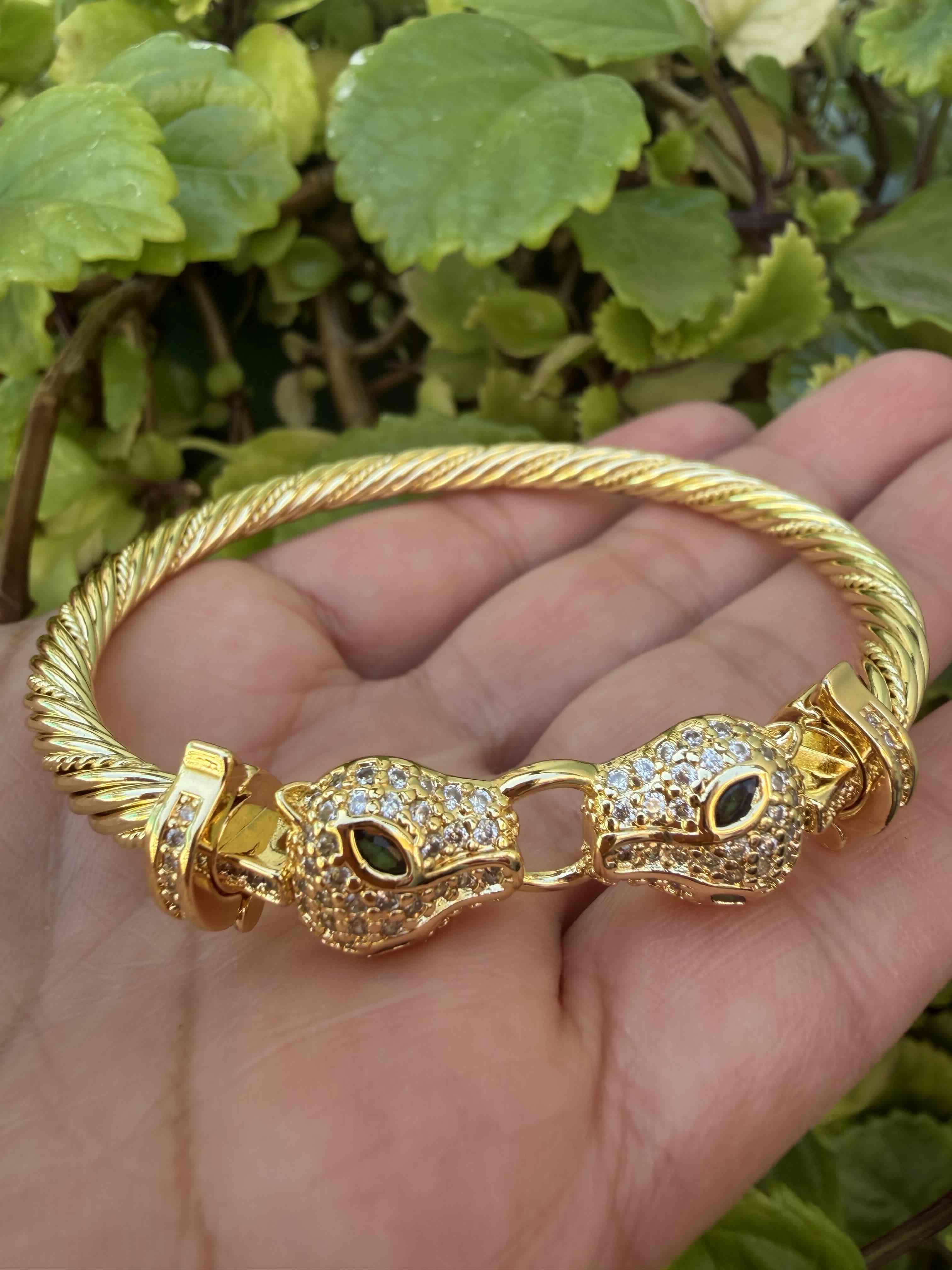 Brazalete dorado con cabezas de leopardo - miniatura 2
