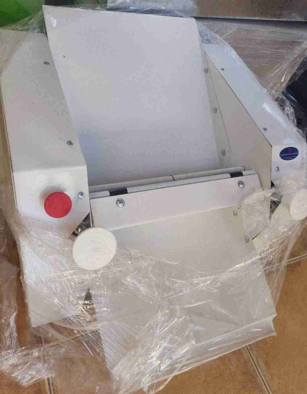 Sobadora de Masa Electrica 40 Cm Nueva - 1