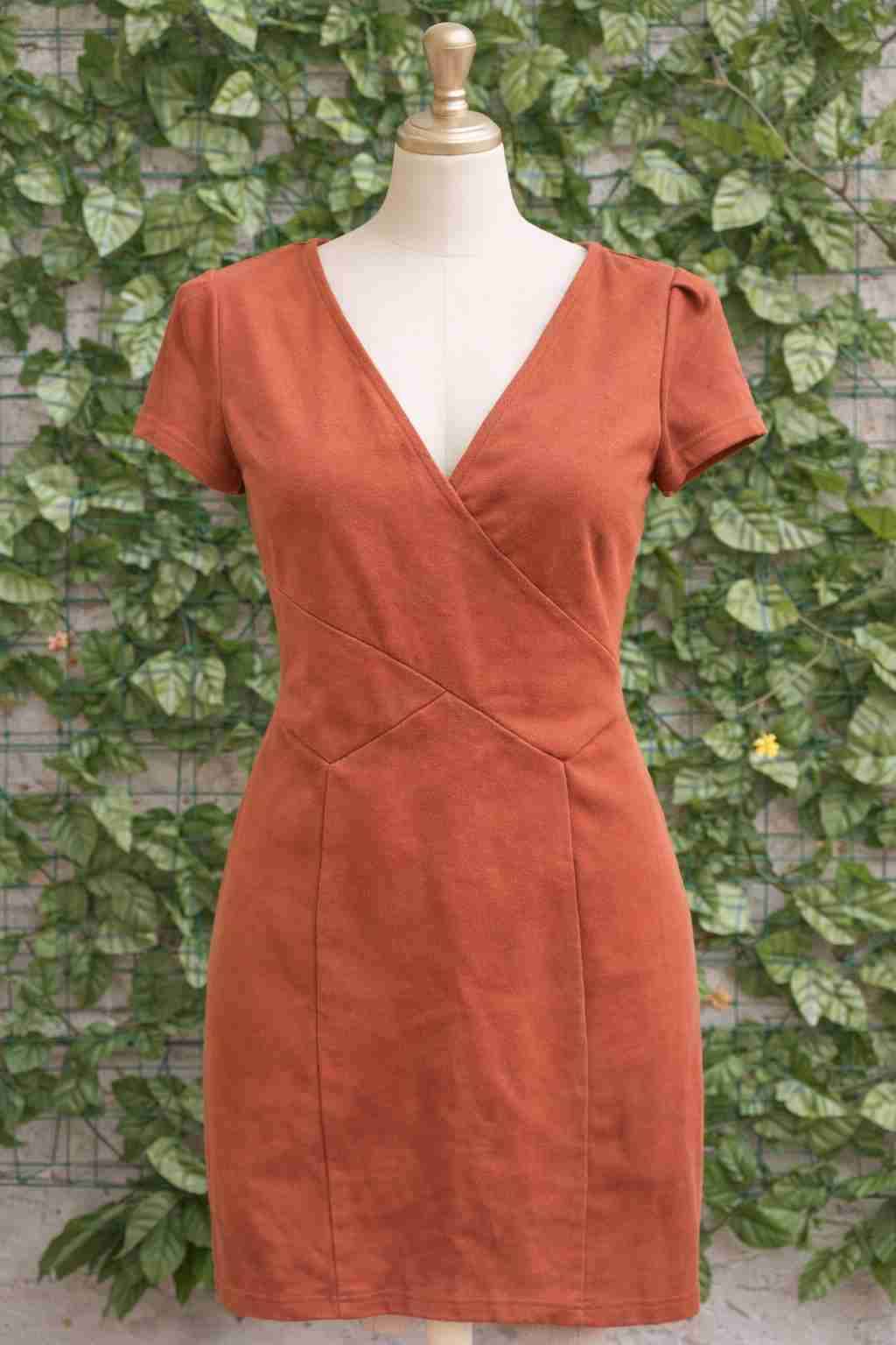 Vestido terracota NUEVO S/M elasticado - miniatura 1