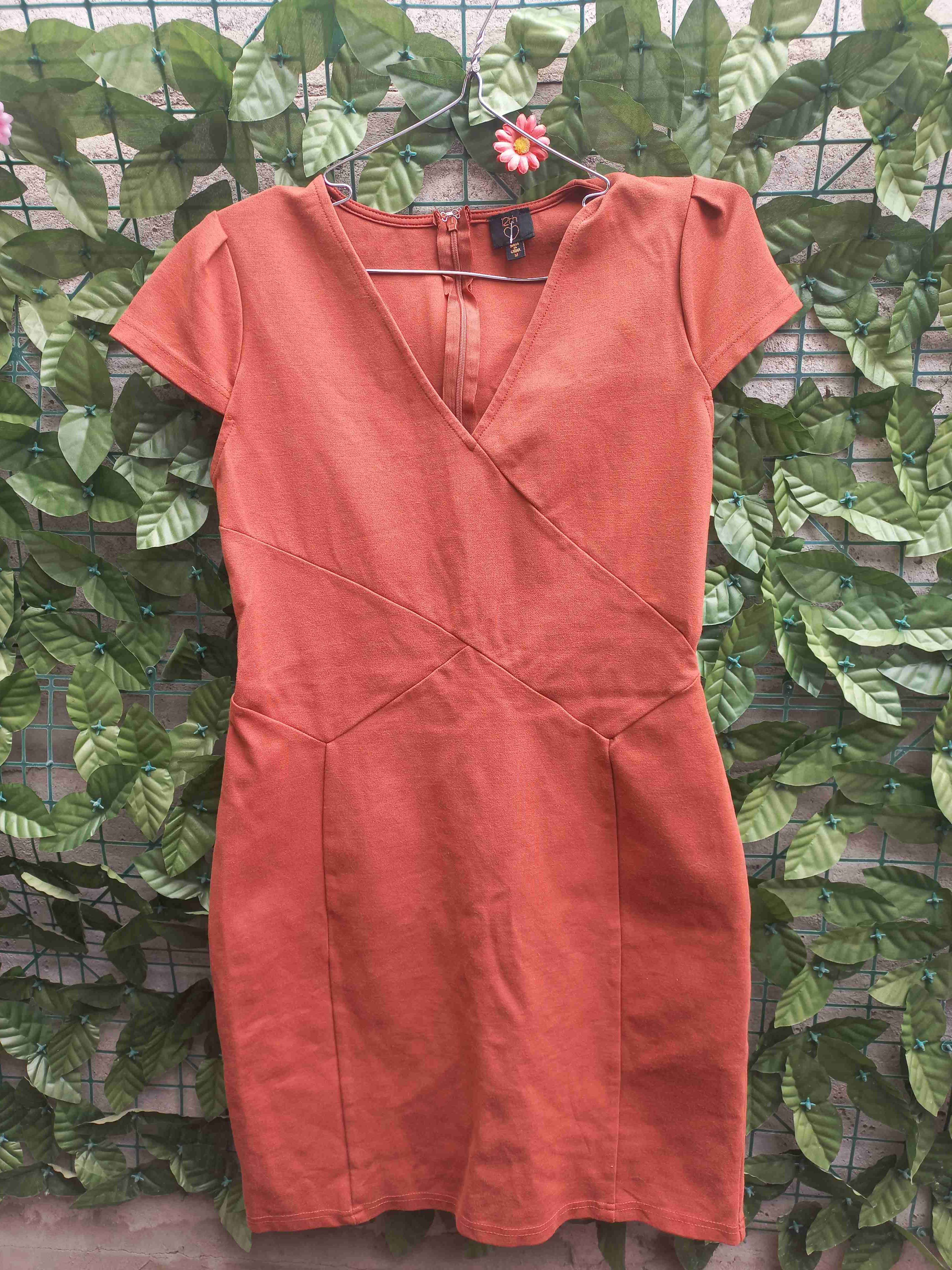 Vestido terracota NUEVO S/M elasticado - miniatura 2