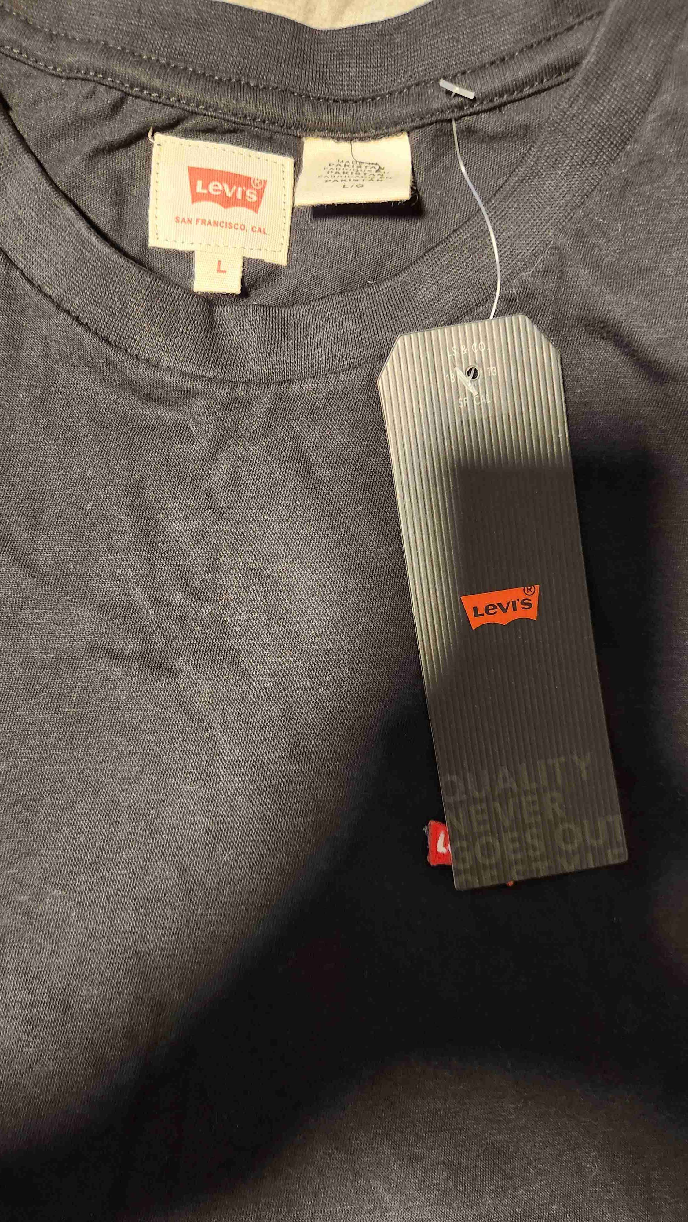Polera Levi's negra talla L - miniatura 2