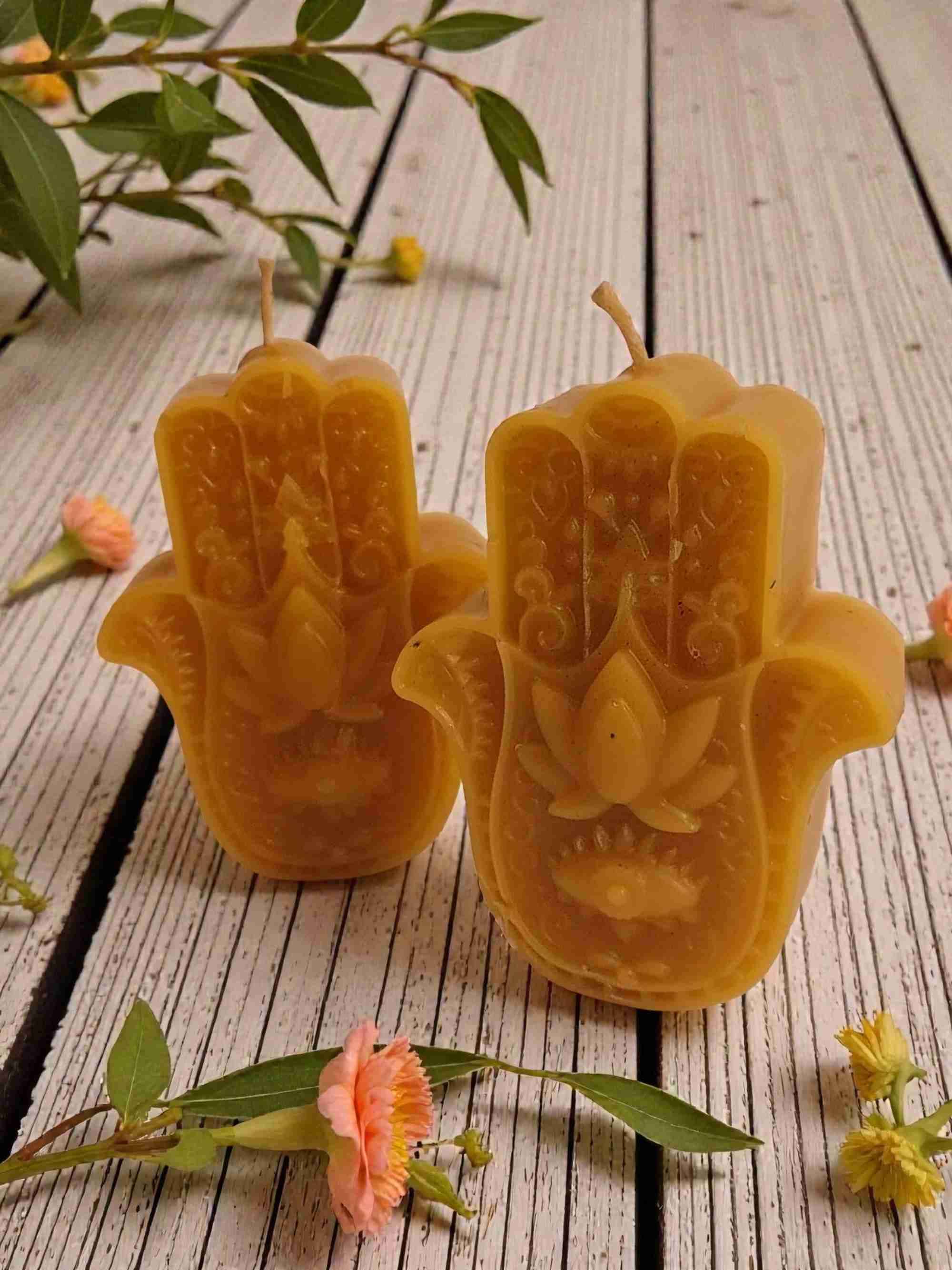 Velas Miel forma de mano de Fátima - 1