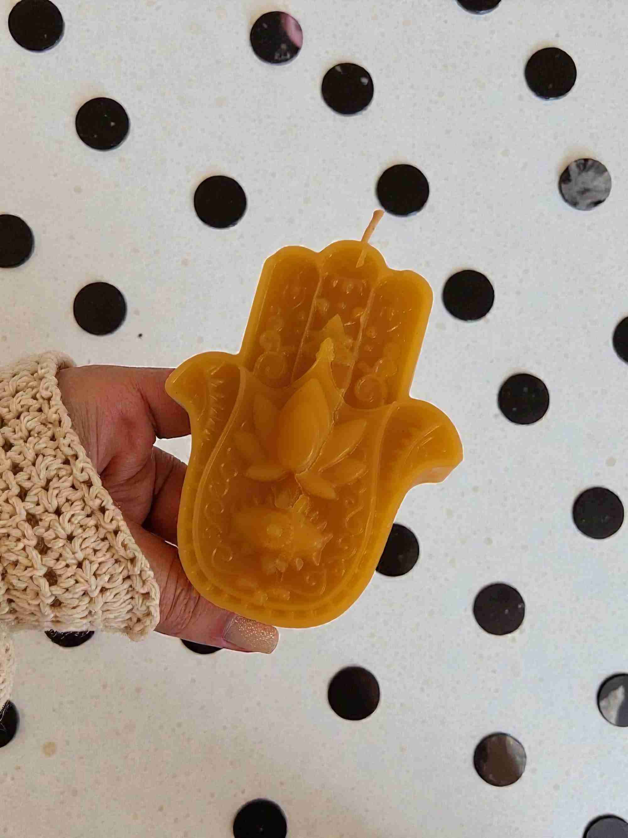 Velas Miel forma de mano de Fátima - 2