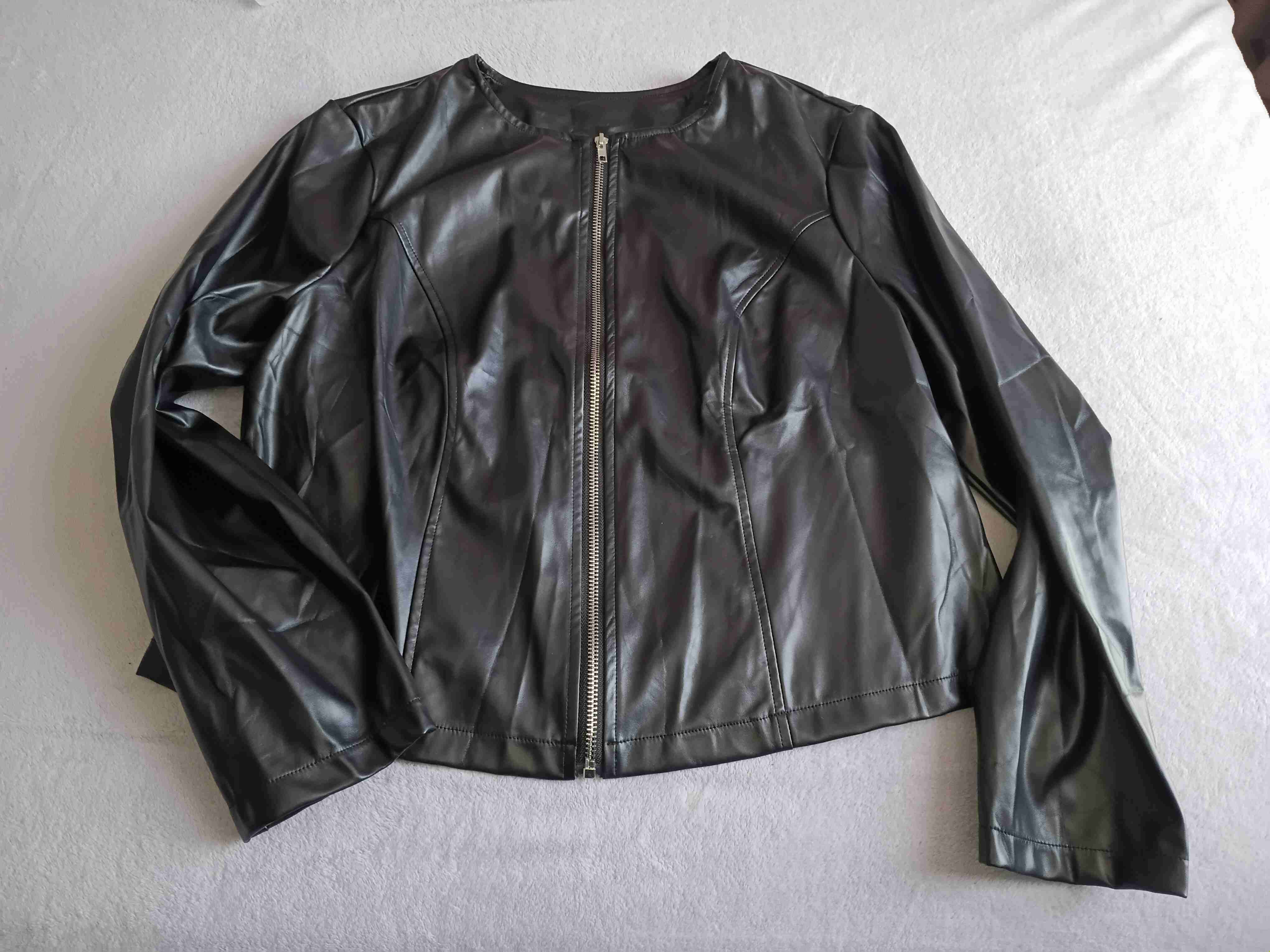 Chaqueta de cuero sintético negra - 2