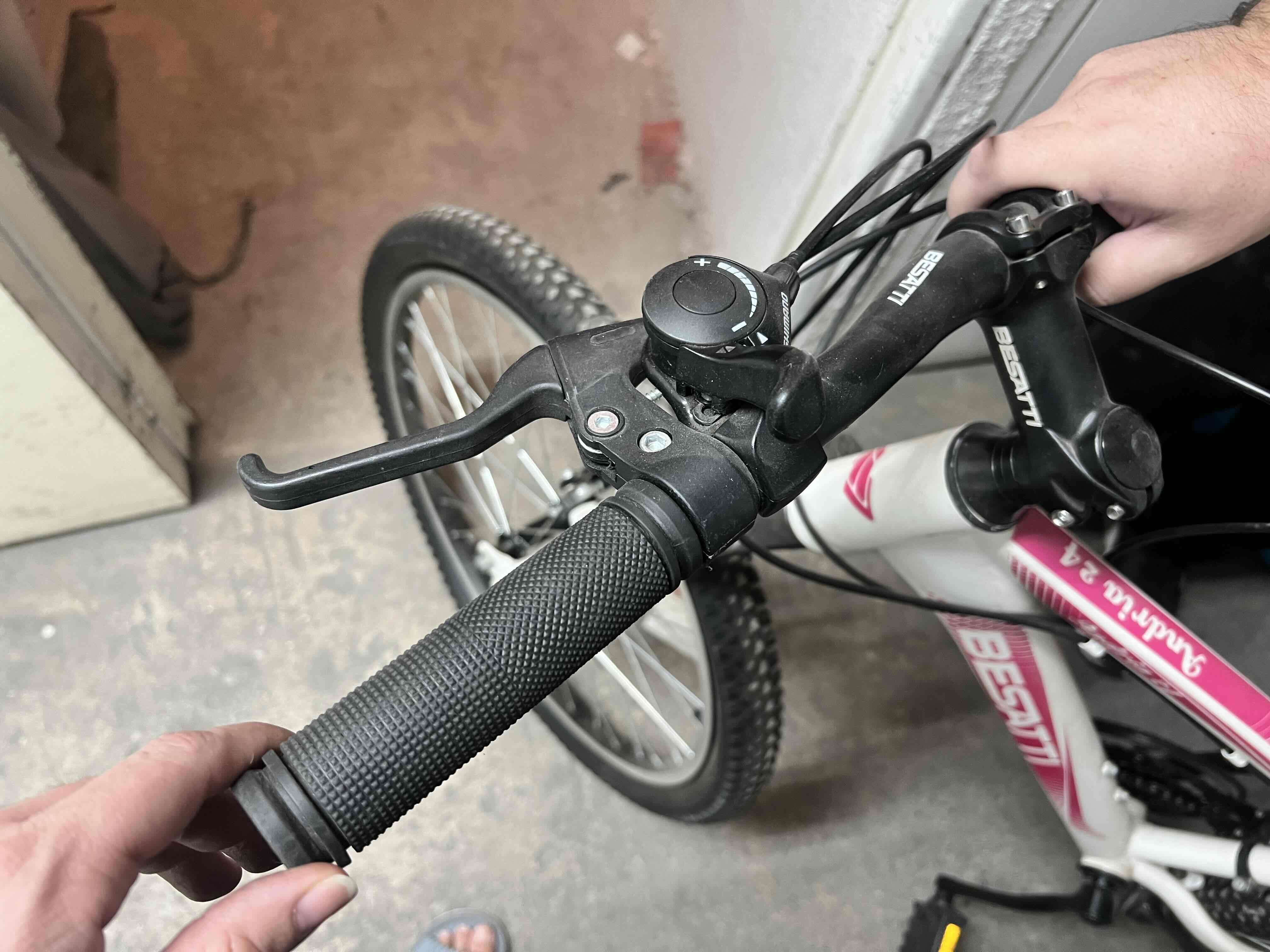 Bicicleta Besatti Andria 24" - miniatura 3