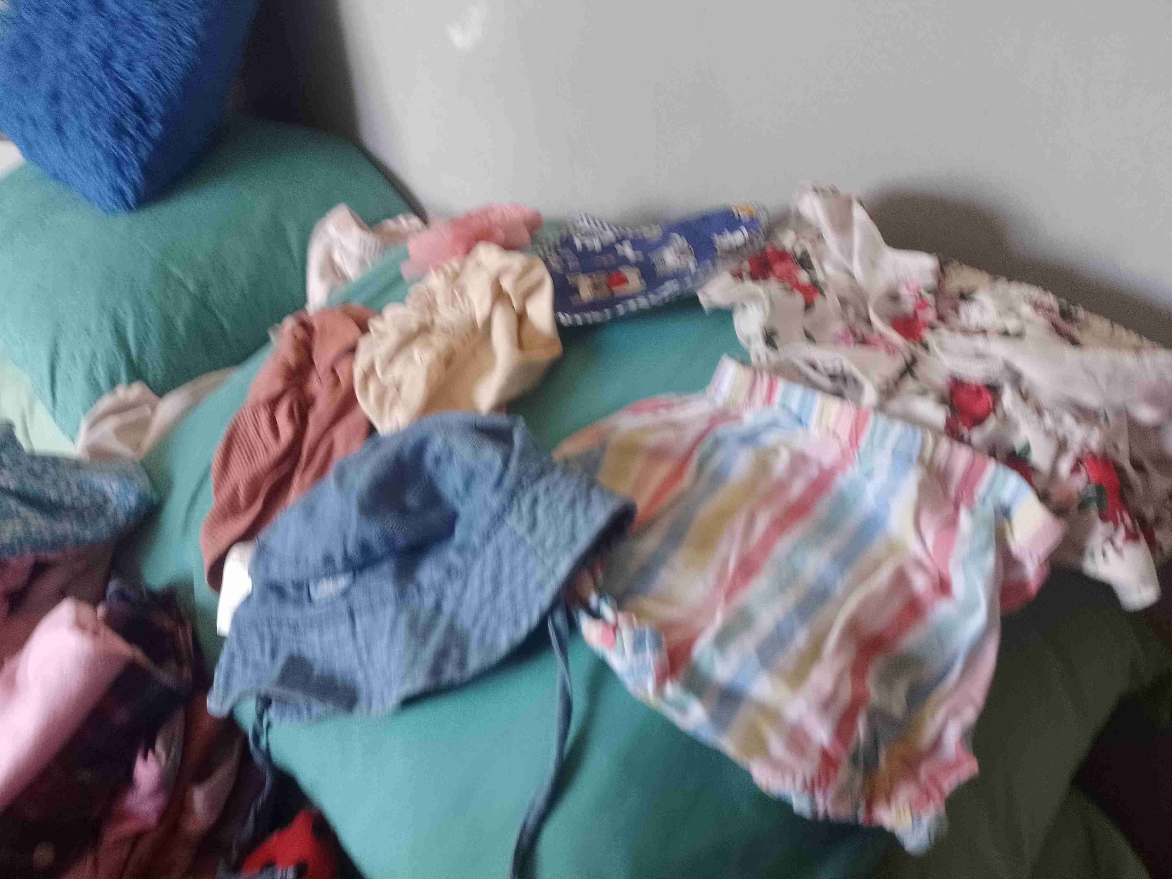 Ropa infantil variada - 6