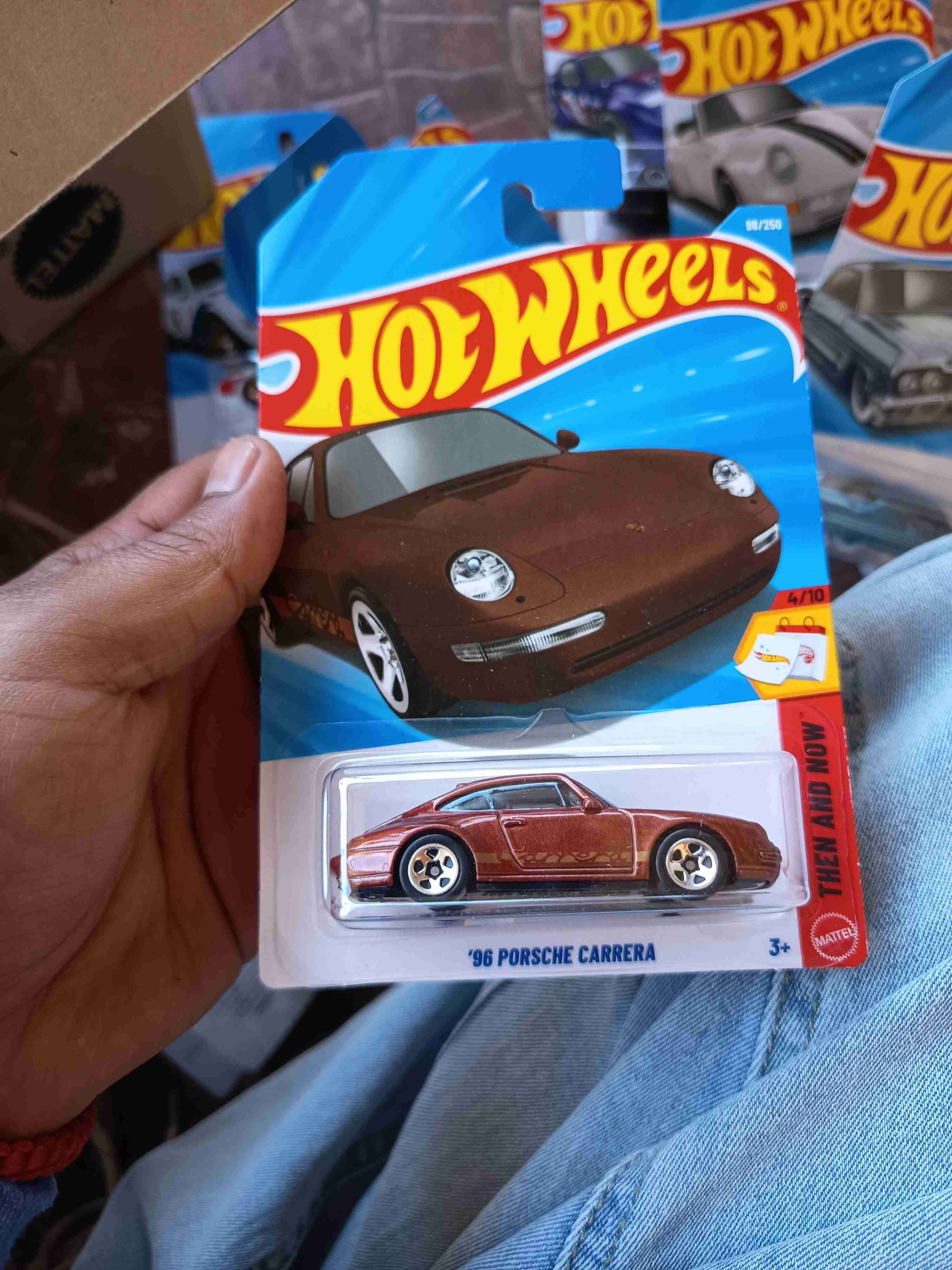Hot Wheels Ferrari F40 Competizione - miniatura 2