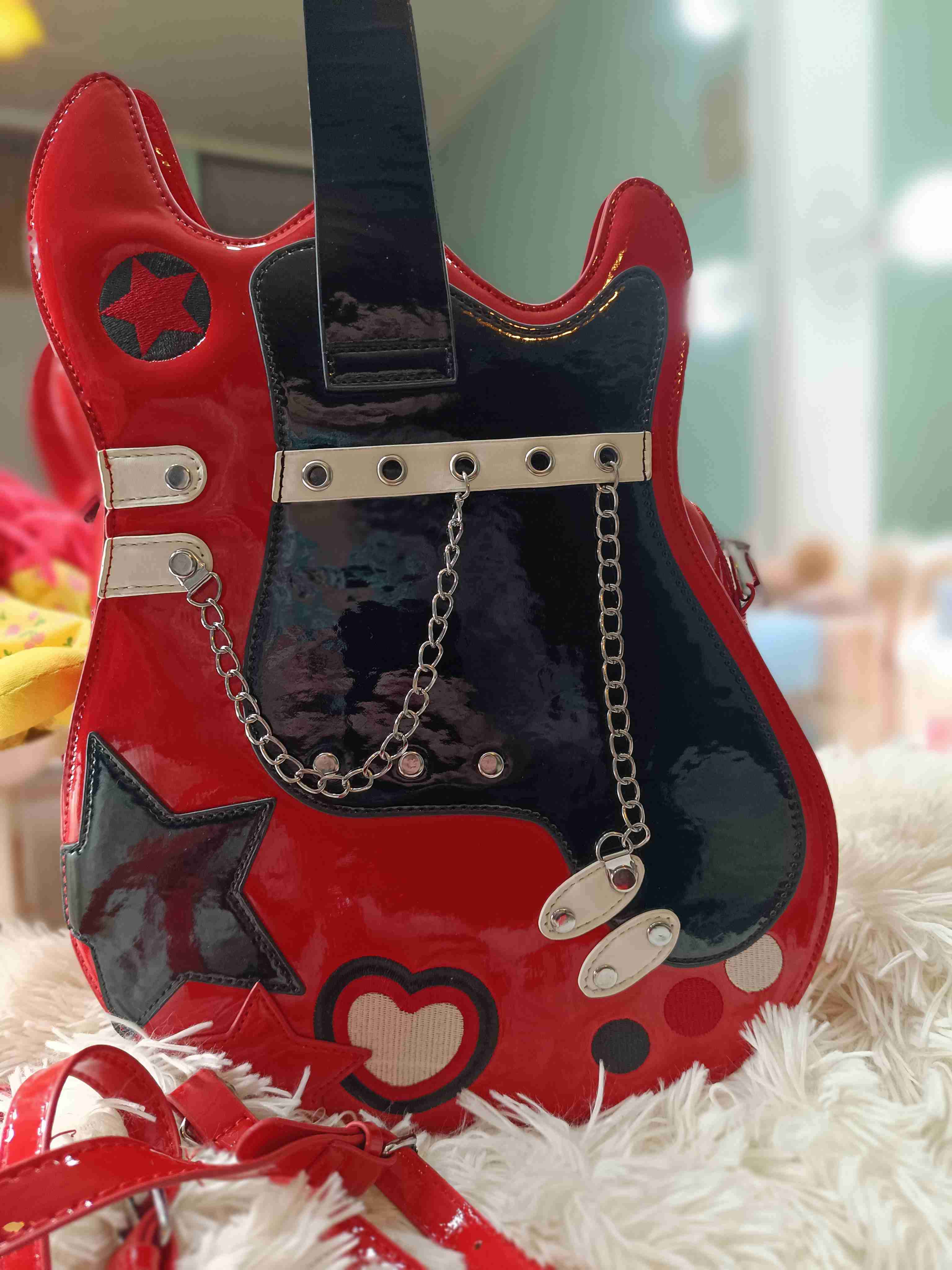 Cartera en forma de guitarra roja - 2
