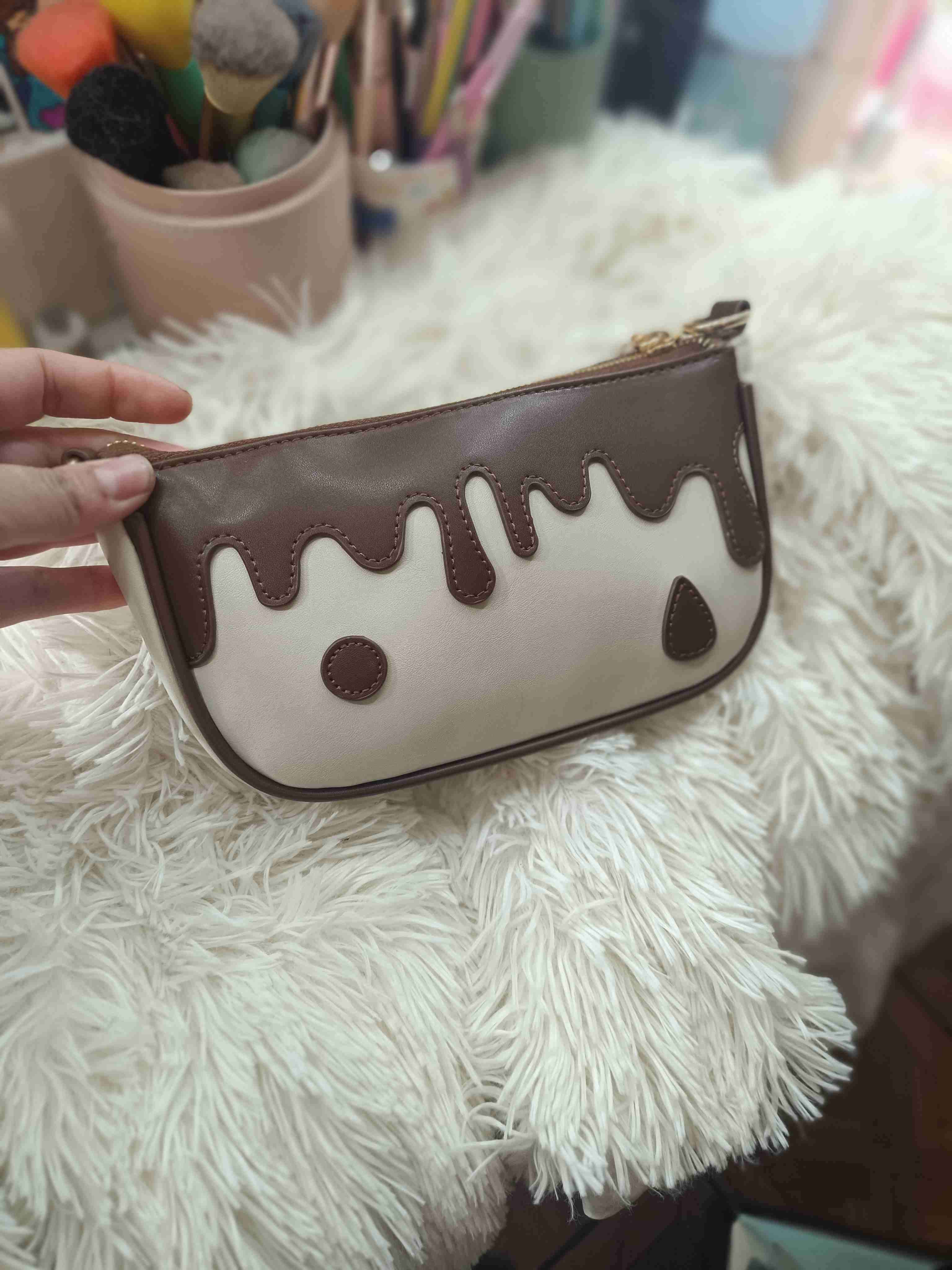 Cartera en forma de guitarra roja - 4