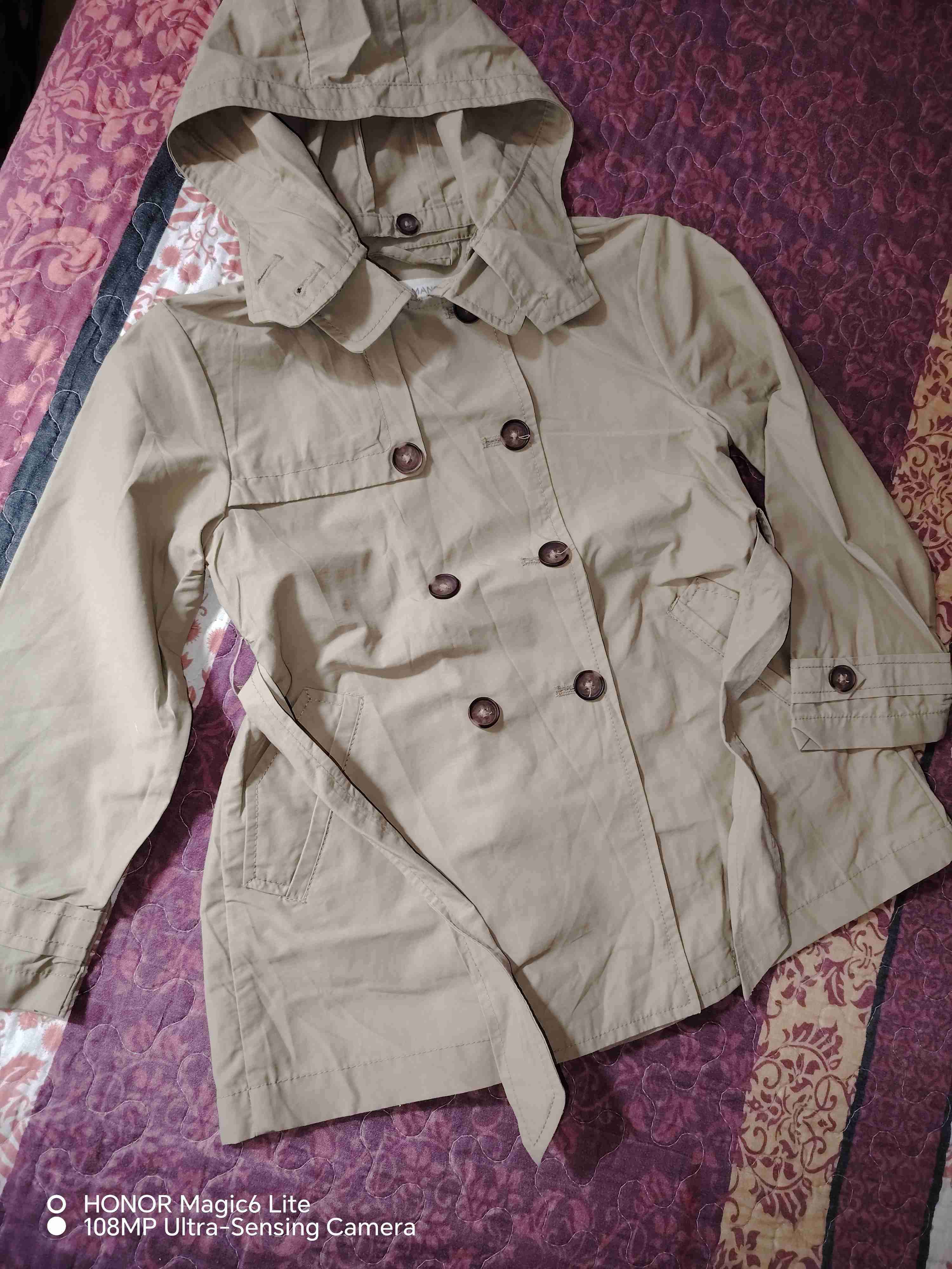 Abrigo beige con capucha 5,6 años - miniatura 1