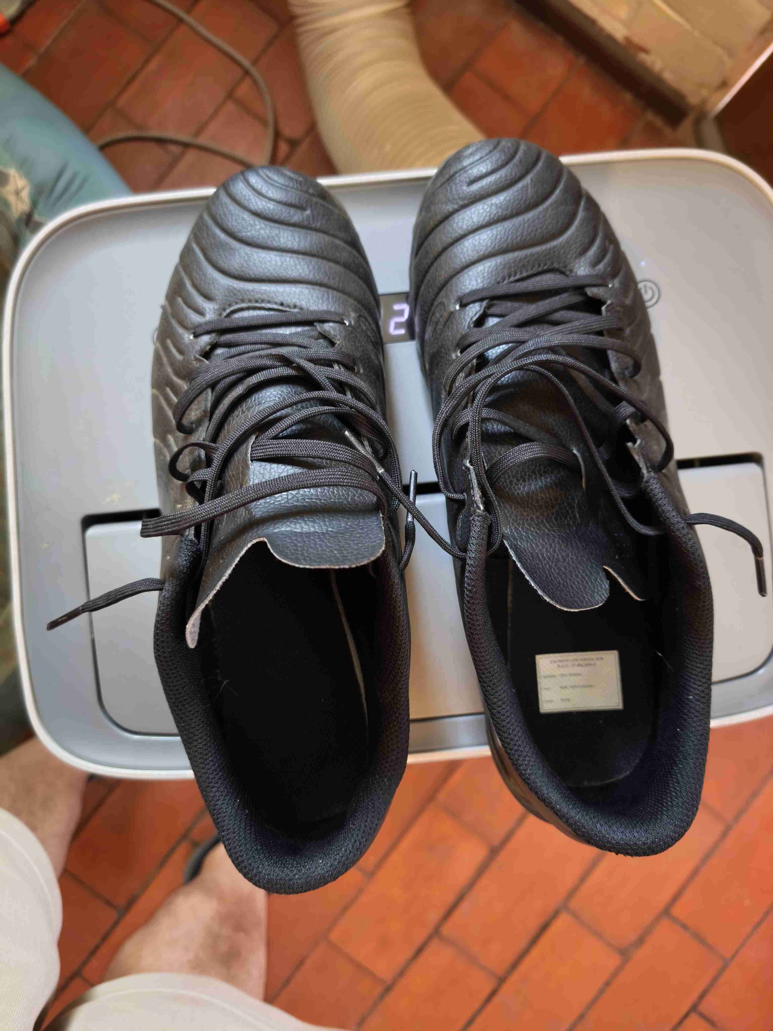 Zapatillas de fútbol negros - miniatura 1