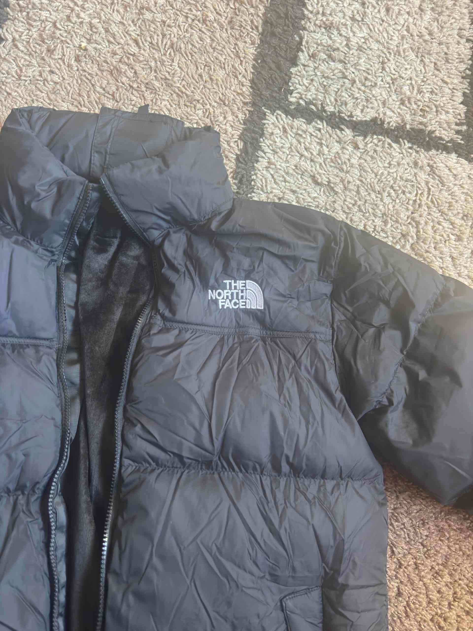 Réplica Chaqueta inflable negra The North Face - miniatura 4