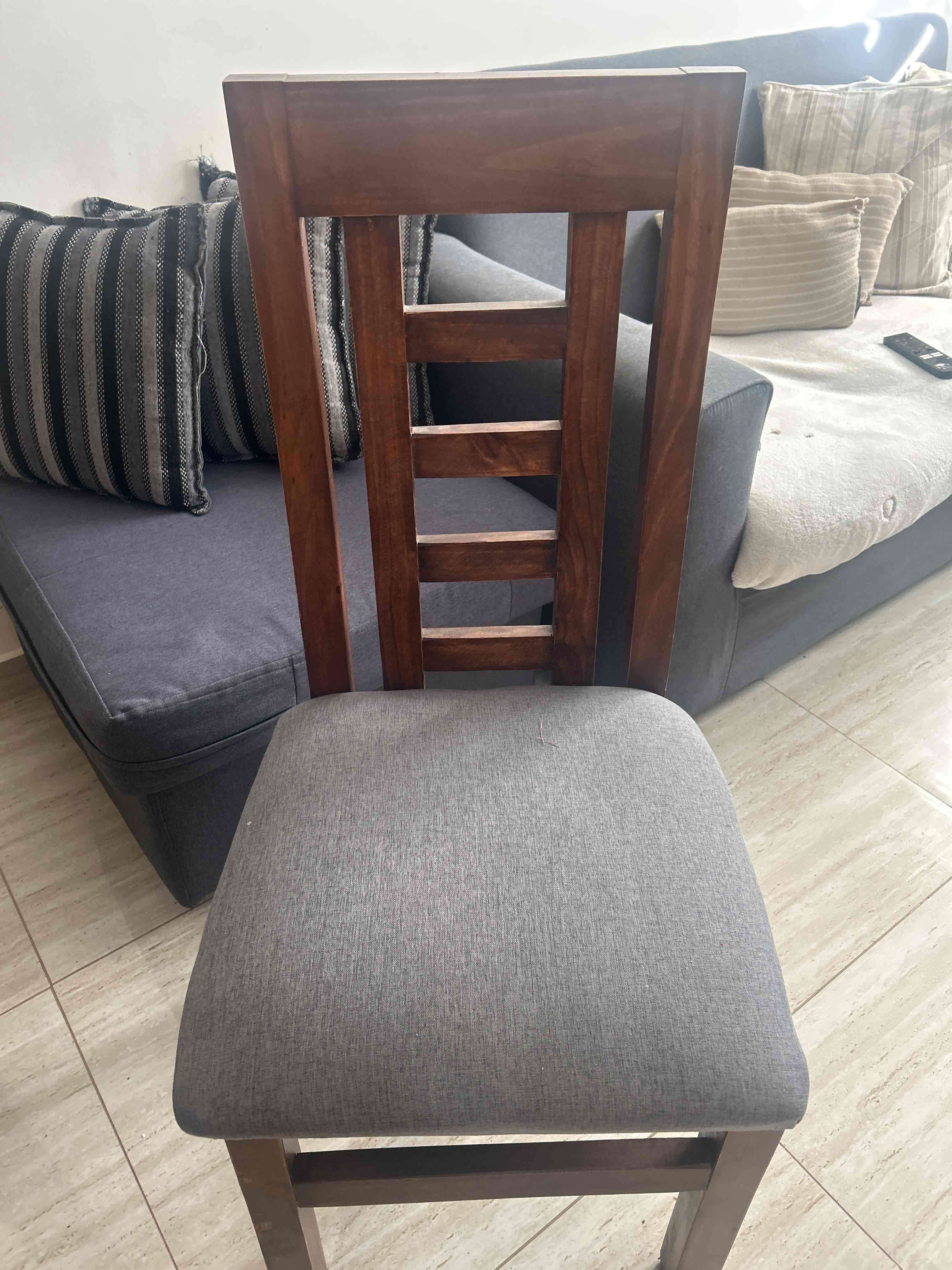 Comedor de madera con vidrio - miniatura 3