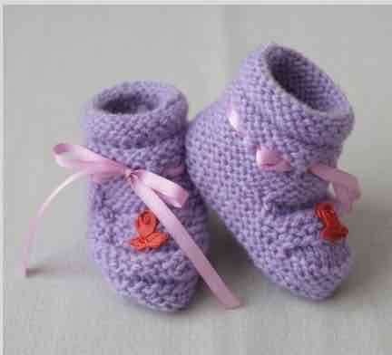 Calcetines tejidos morados para bebé - miniatura 2