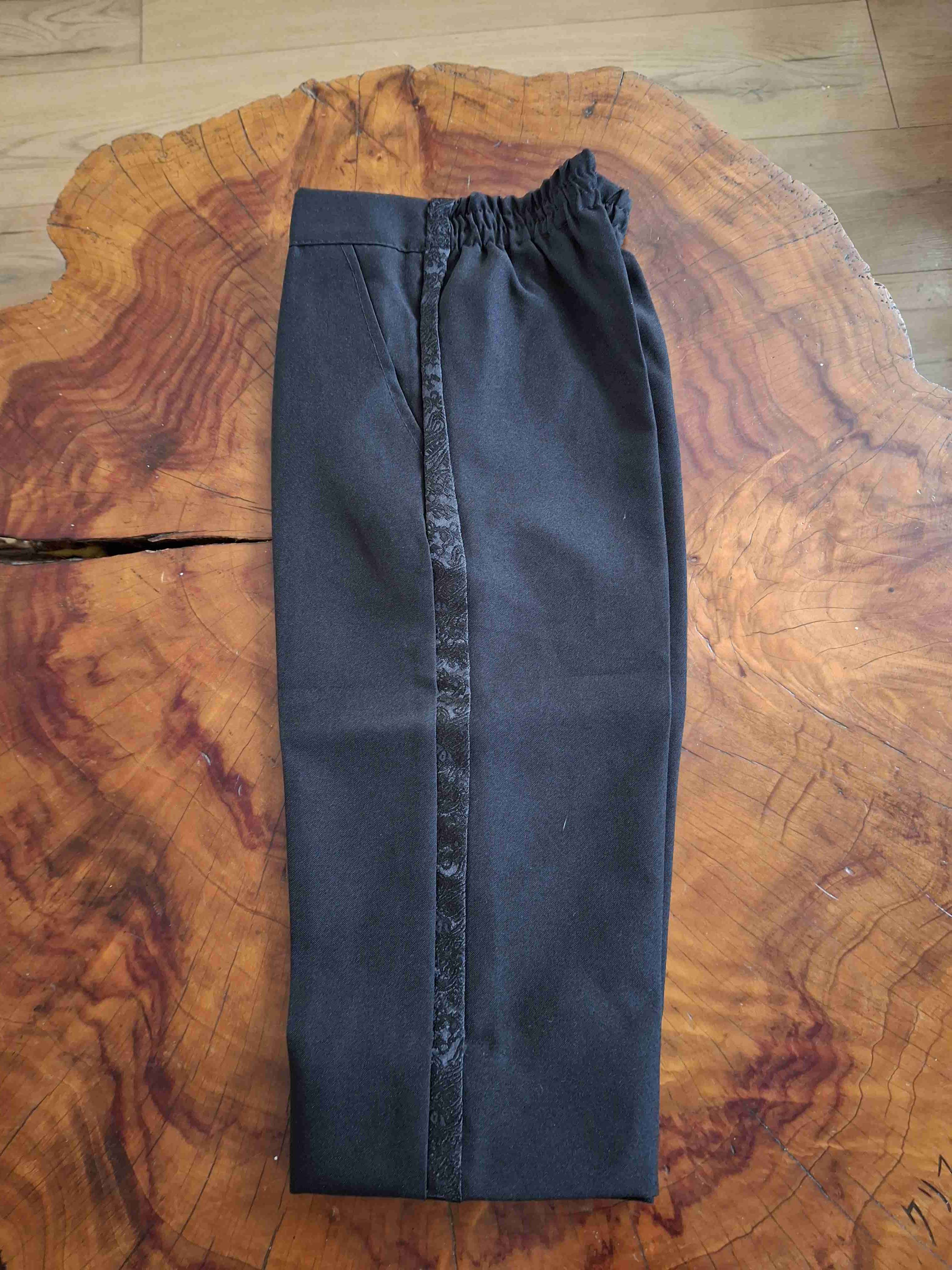 Traje de ceremonia infantil negro - miniatura 3