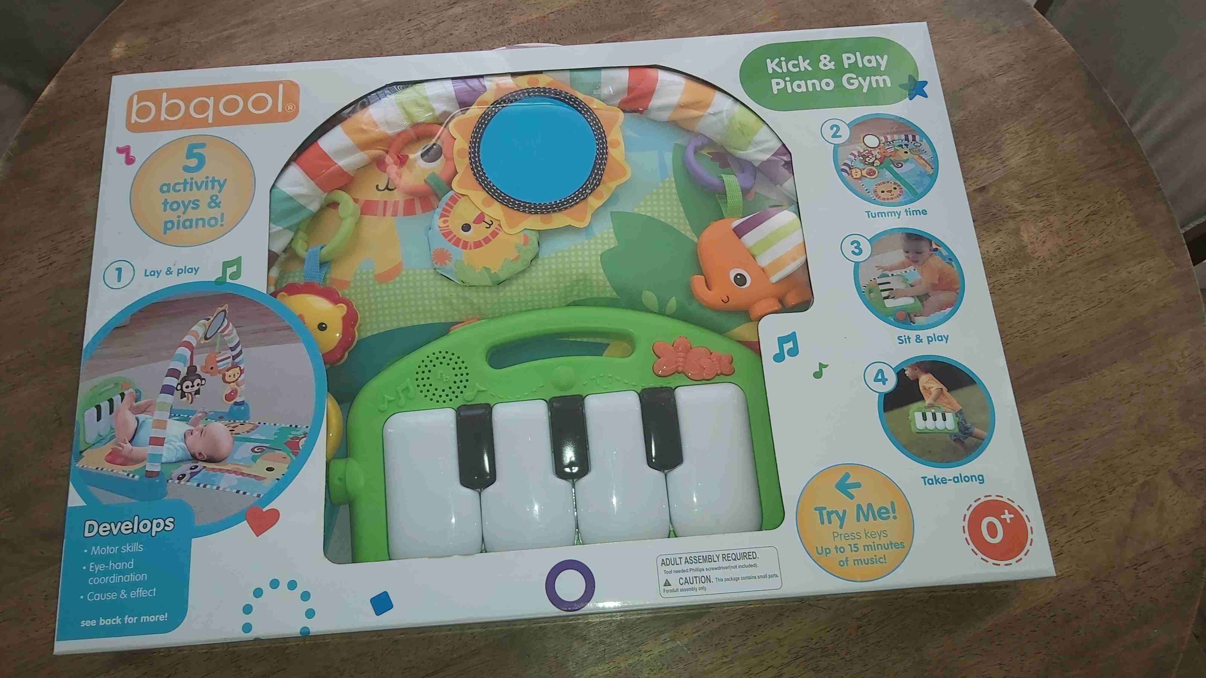 Gimnasio para bebés con piano