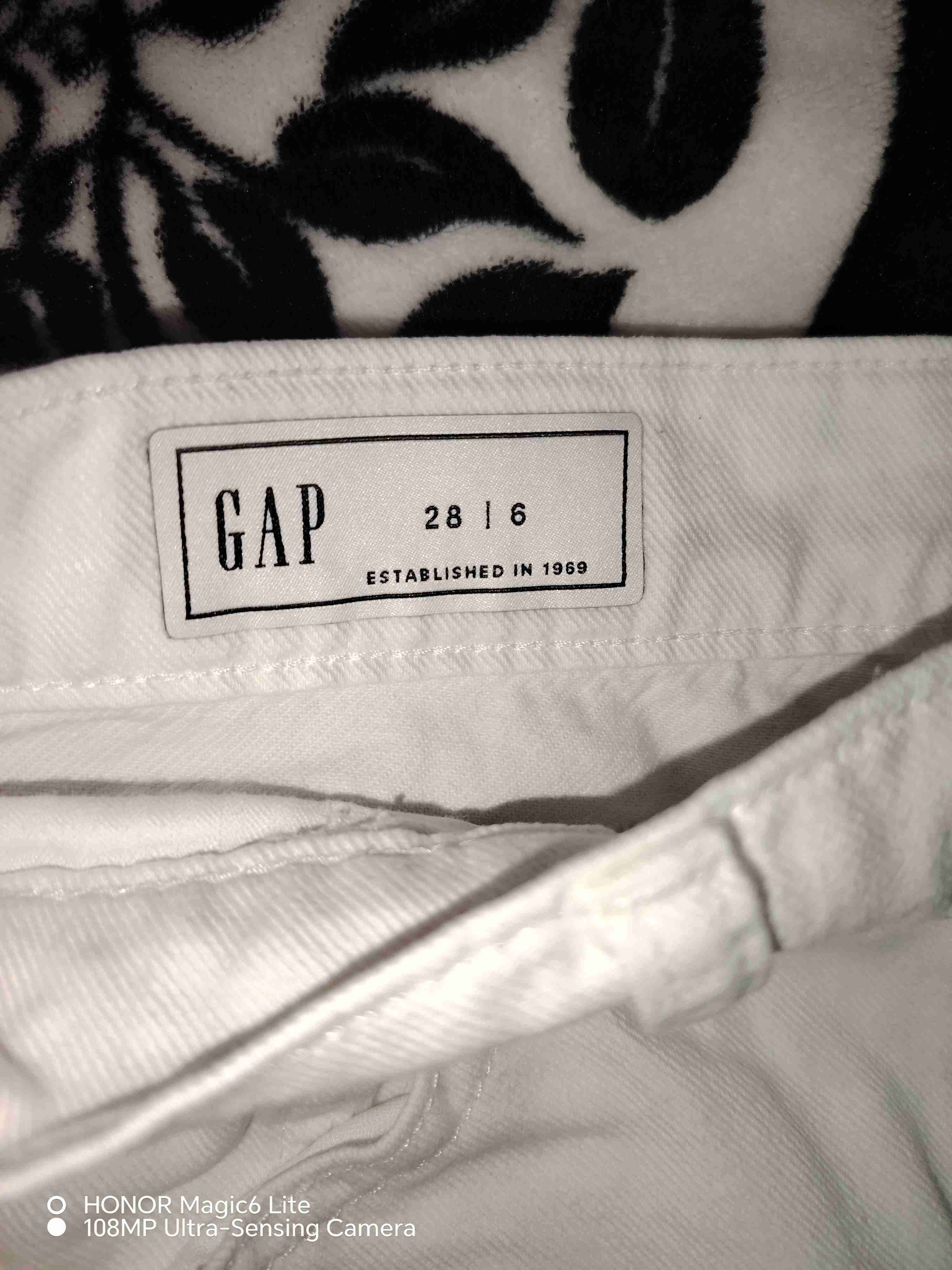 Falda blanca de mesclilla - miniatura 4