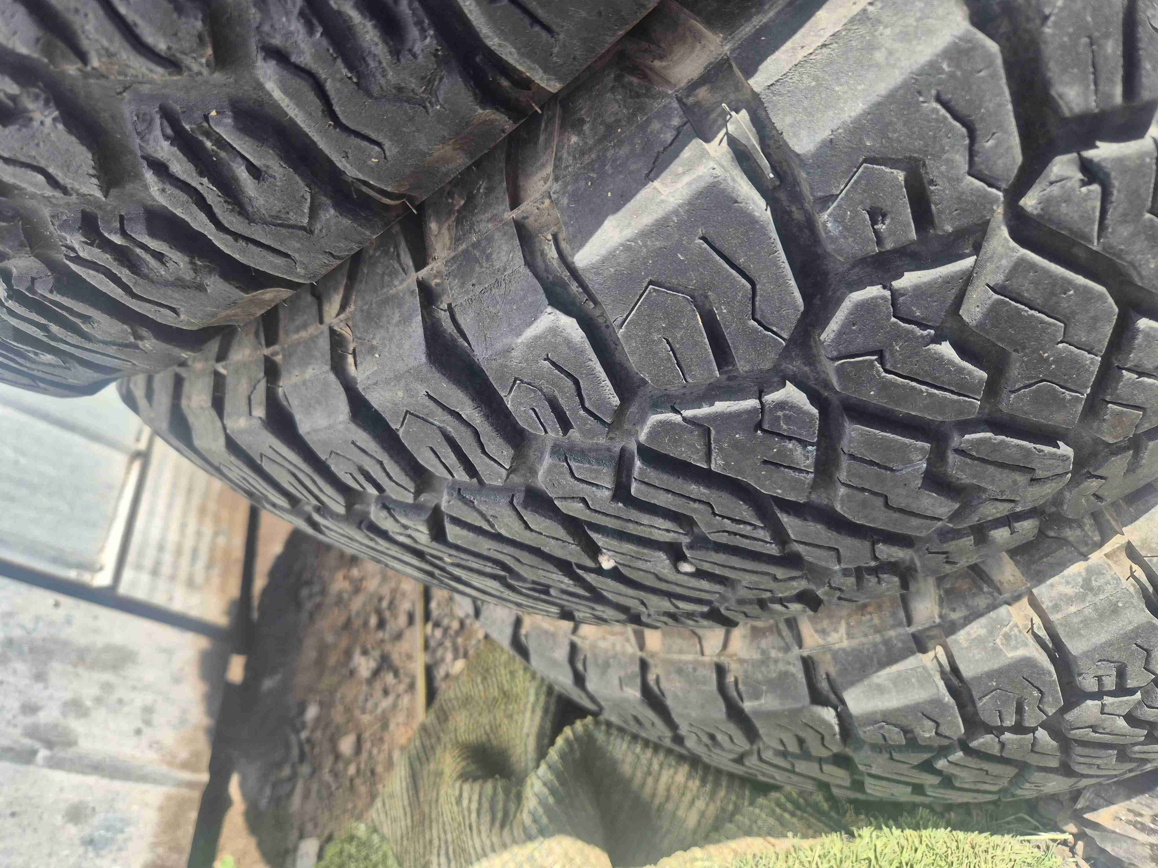 Neumáticos todo terreno usados - miniatura 1