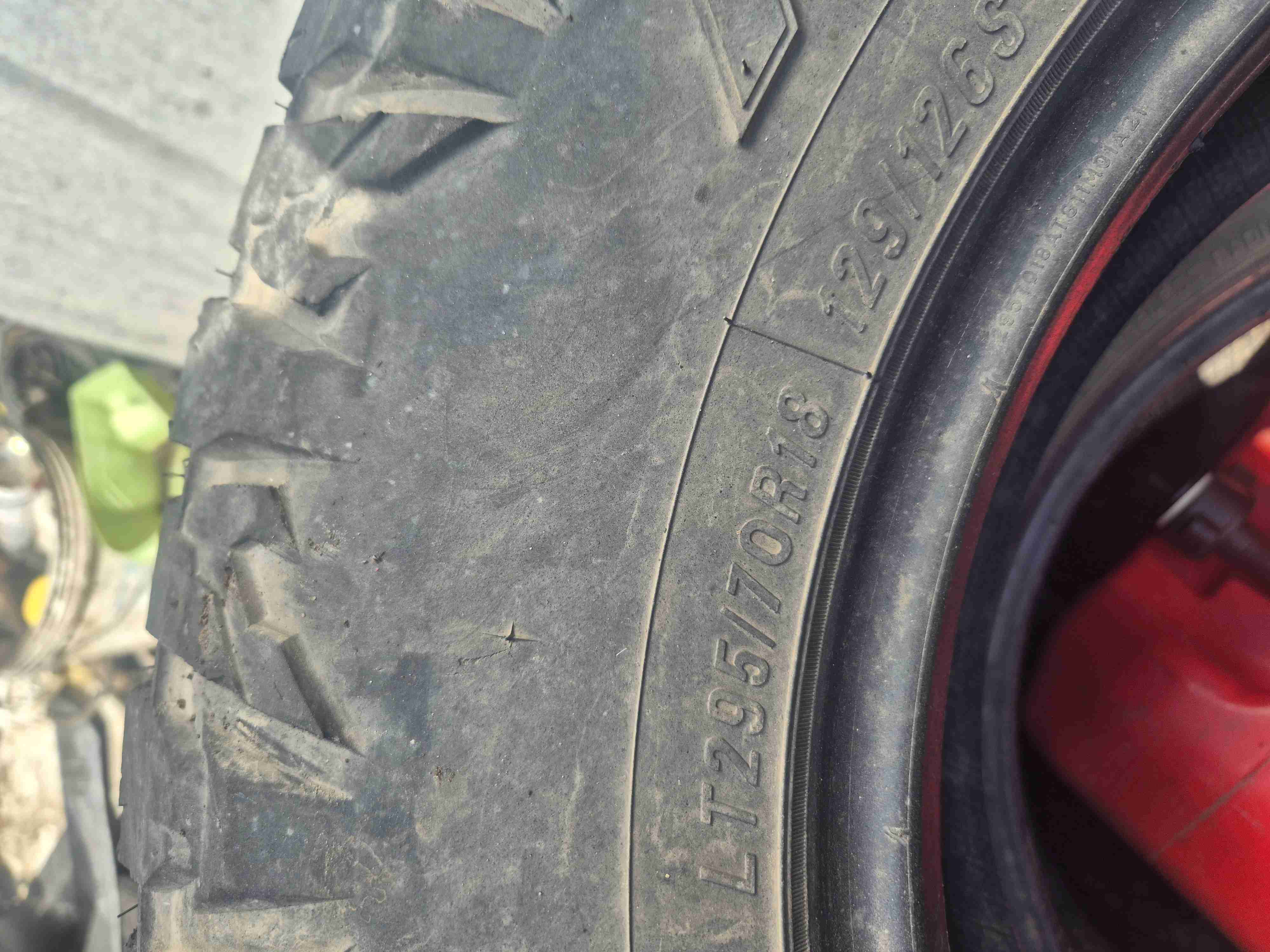 Neumáticos todo terreno usados - miniatura 4