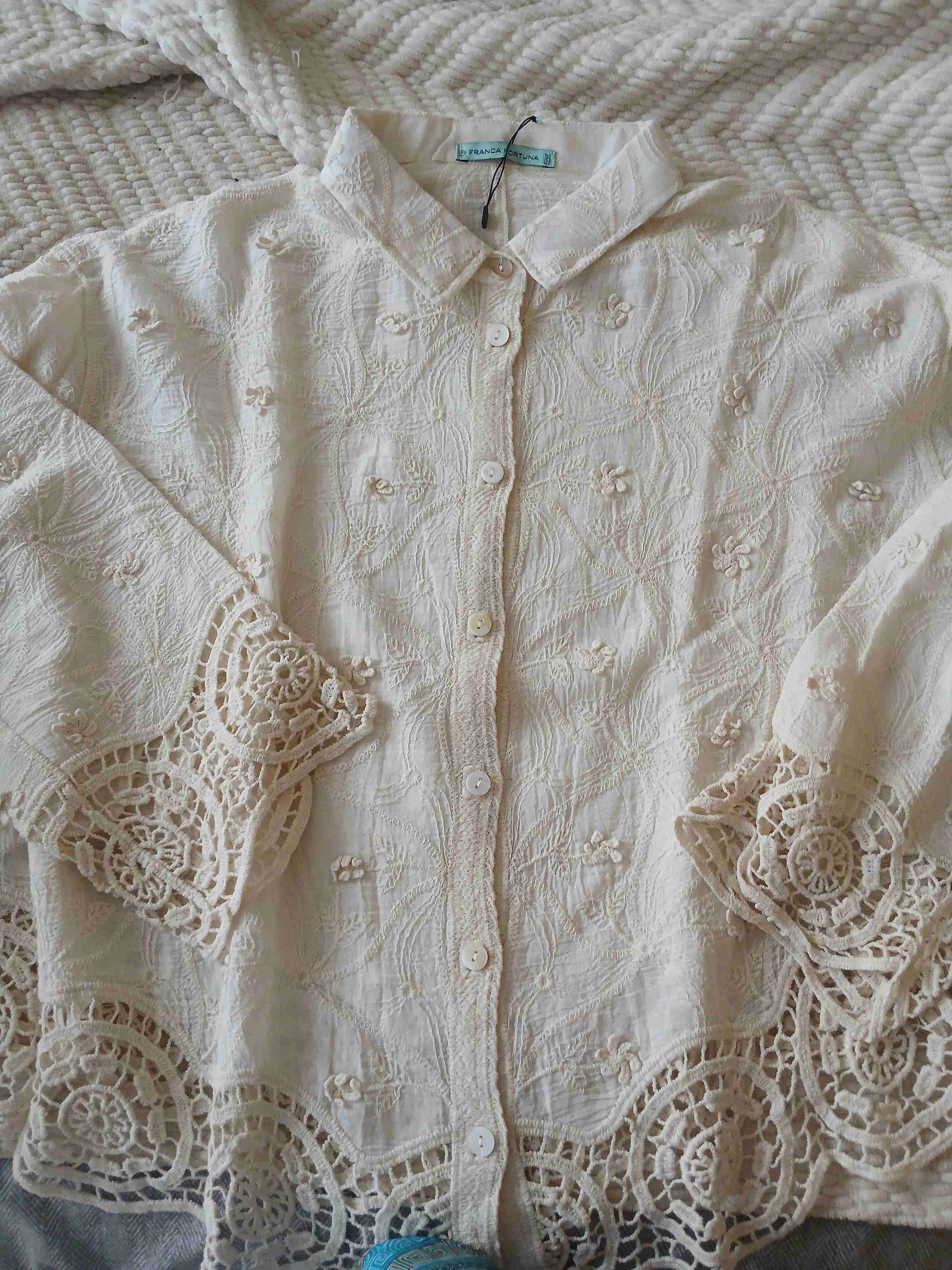 Blusa beige - miniatura 3