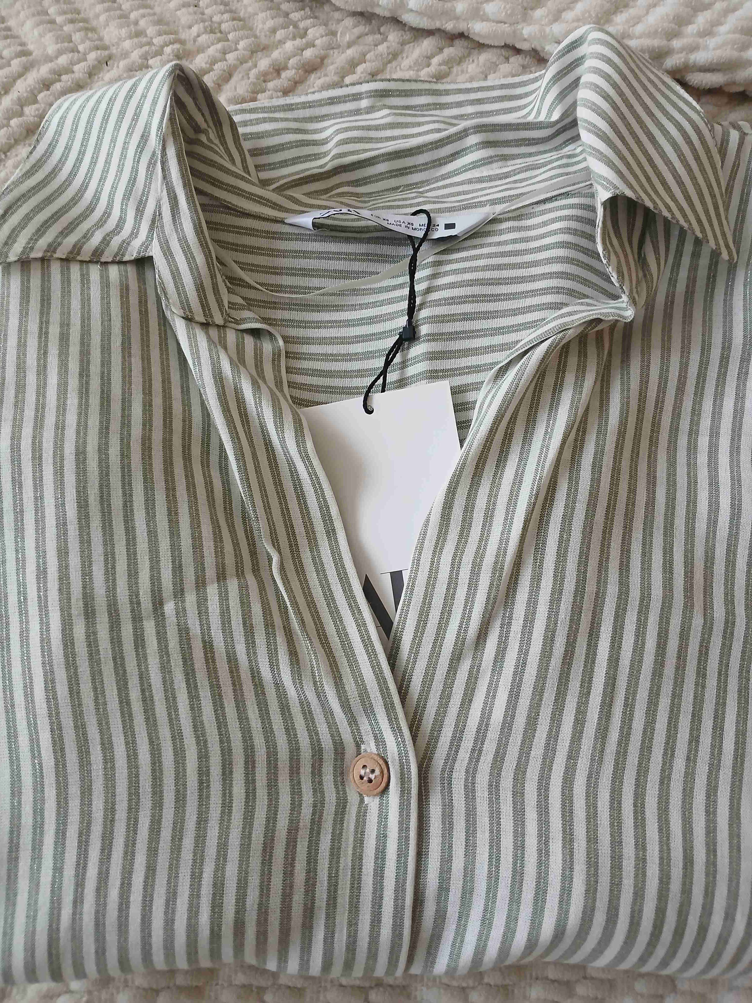 Blusa verde de rayas nueva - miniatura 1