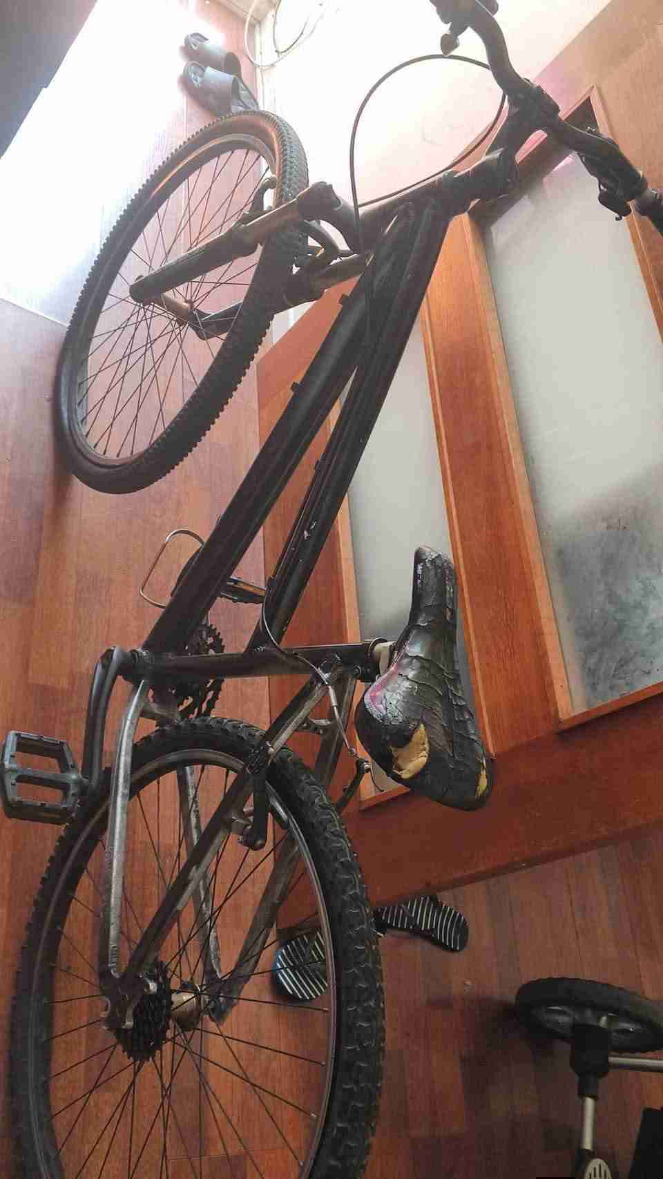 Bicicleta MTB con suspensión - miniatura 2