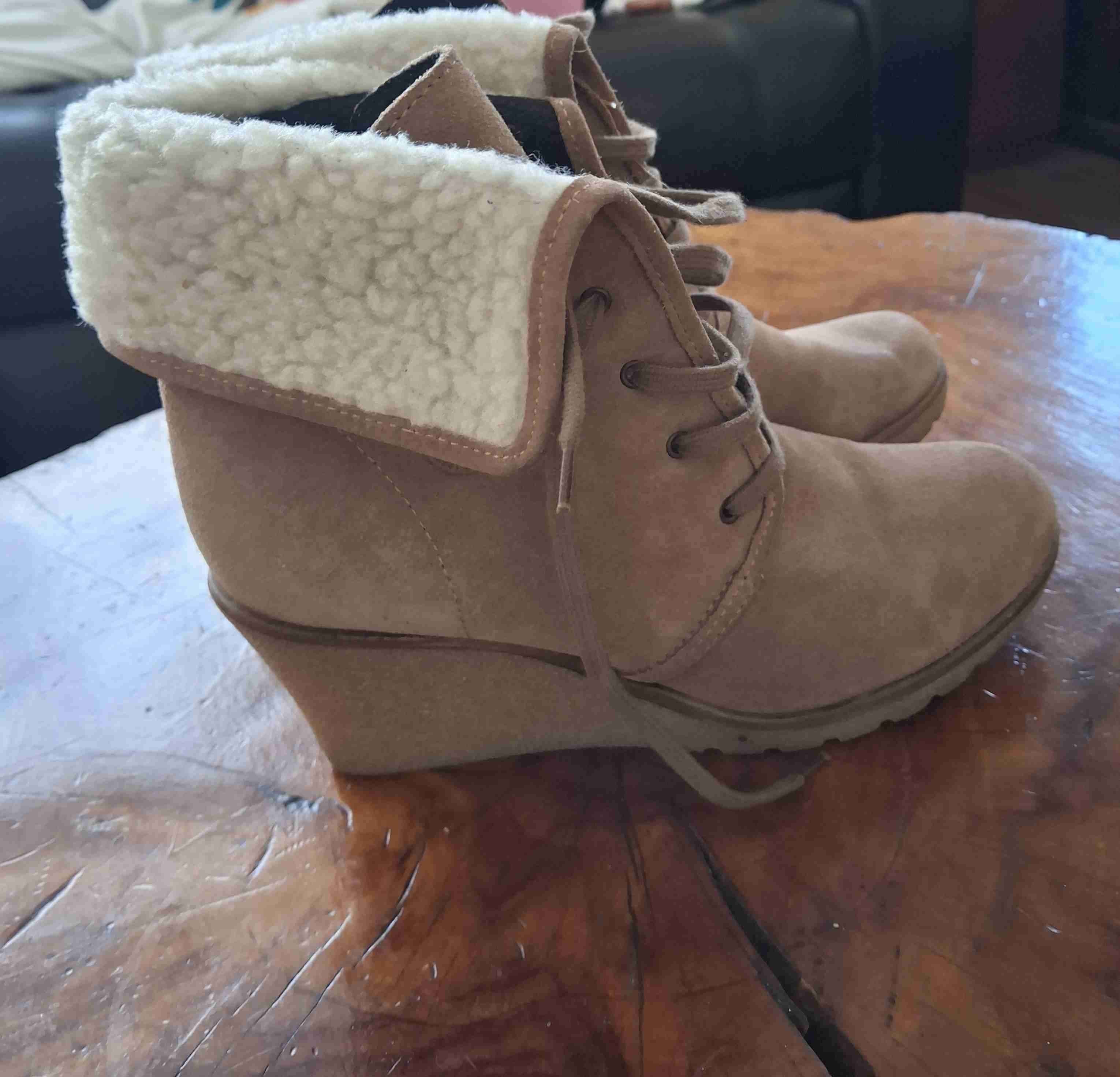 Botines beige con forro polar - miniatura 2