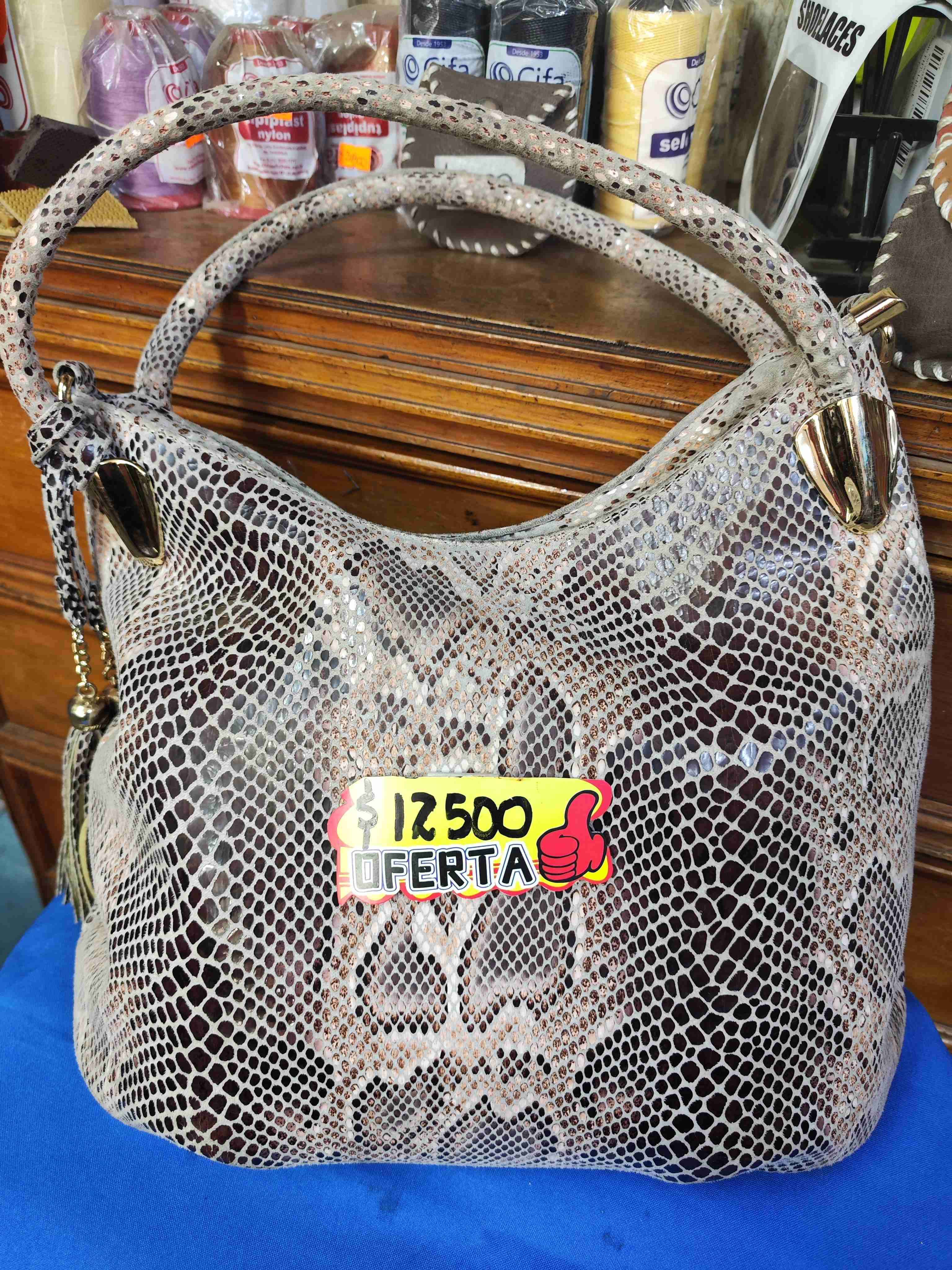 Cartera estampado serpiente - miniatura 1