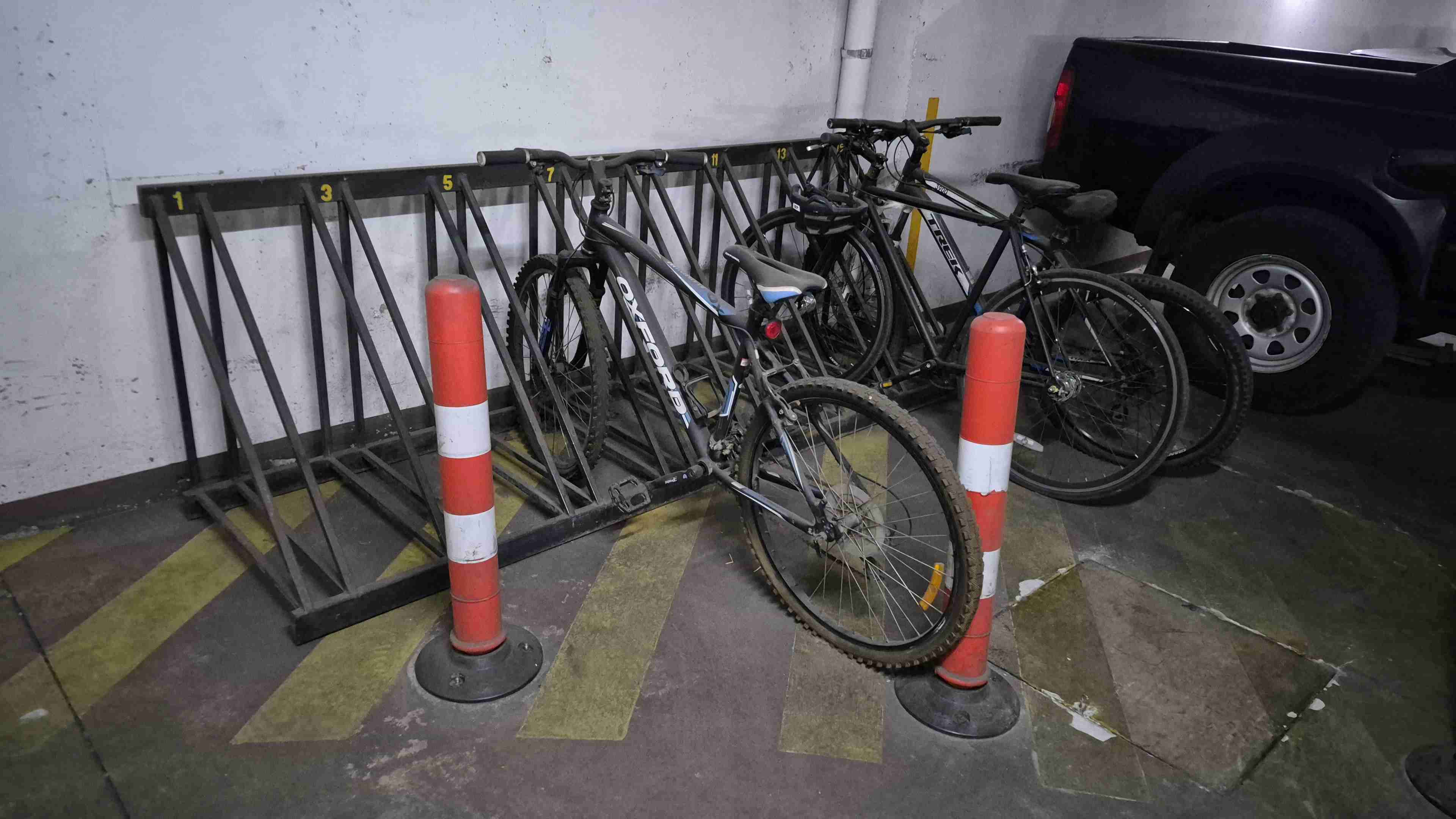 Bicicletero fierro - miniatura 3