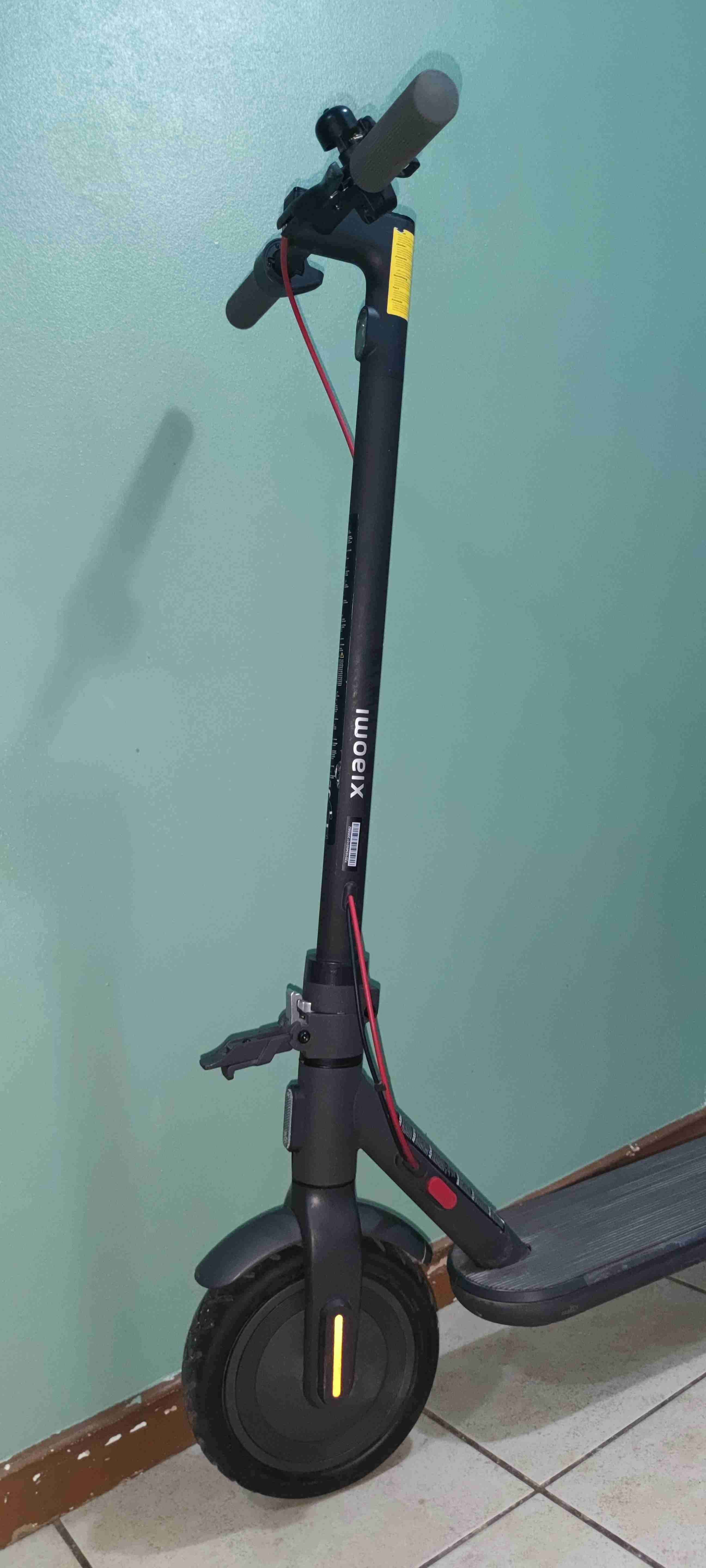 Scooter eléctrico Xiaomi 4 EU negro - miniatura 2