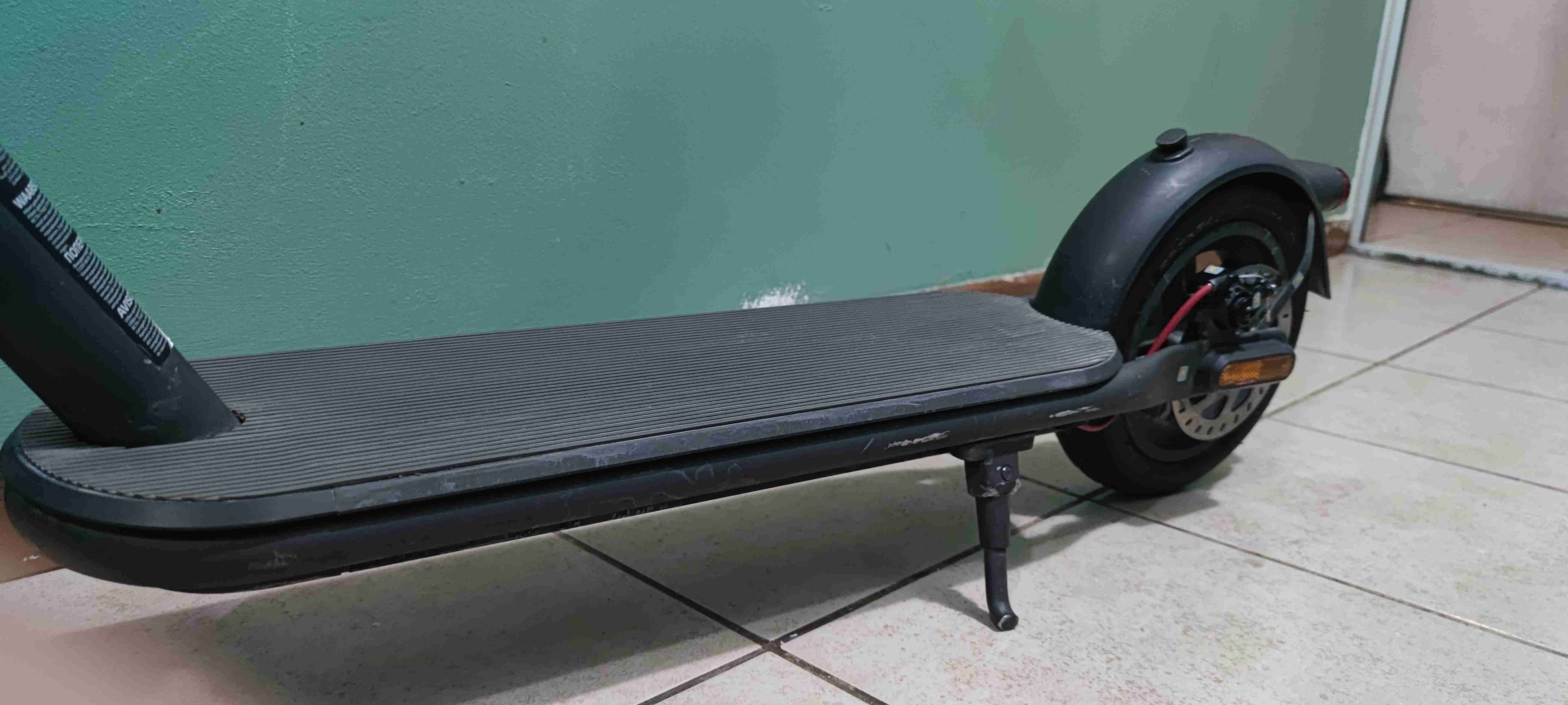 Scooter eléctrico Xiaomi 4 EU negro - miniatura 3