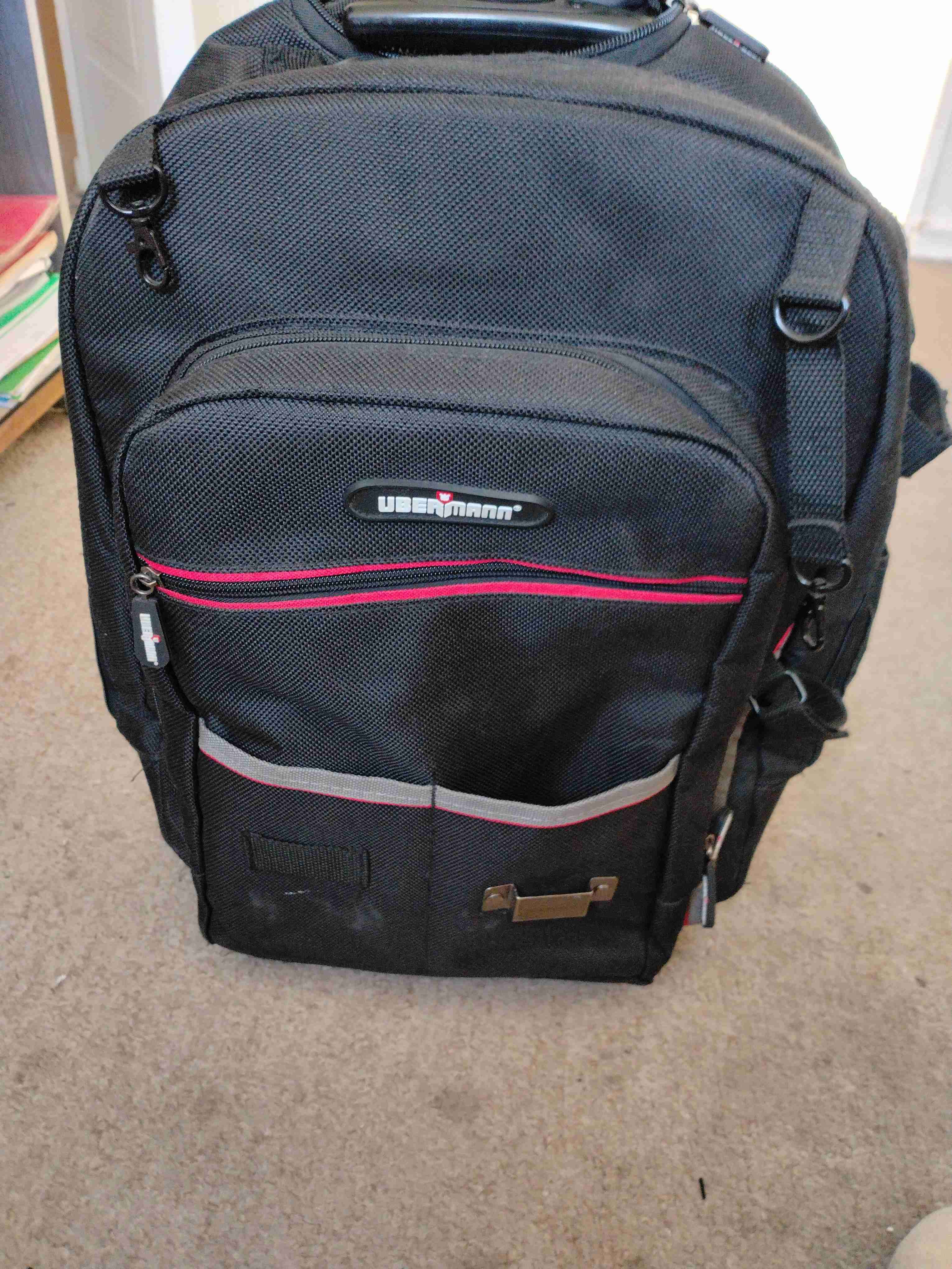 Mochila negra Ubermann - miniatura 1