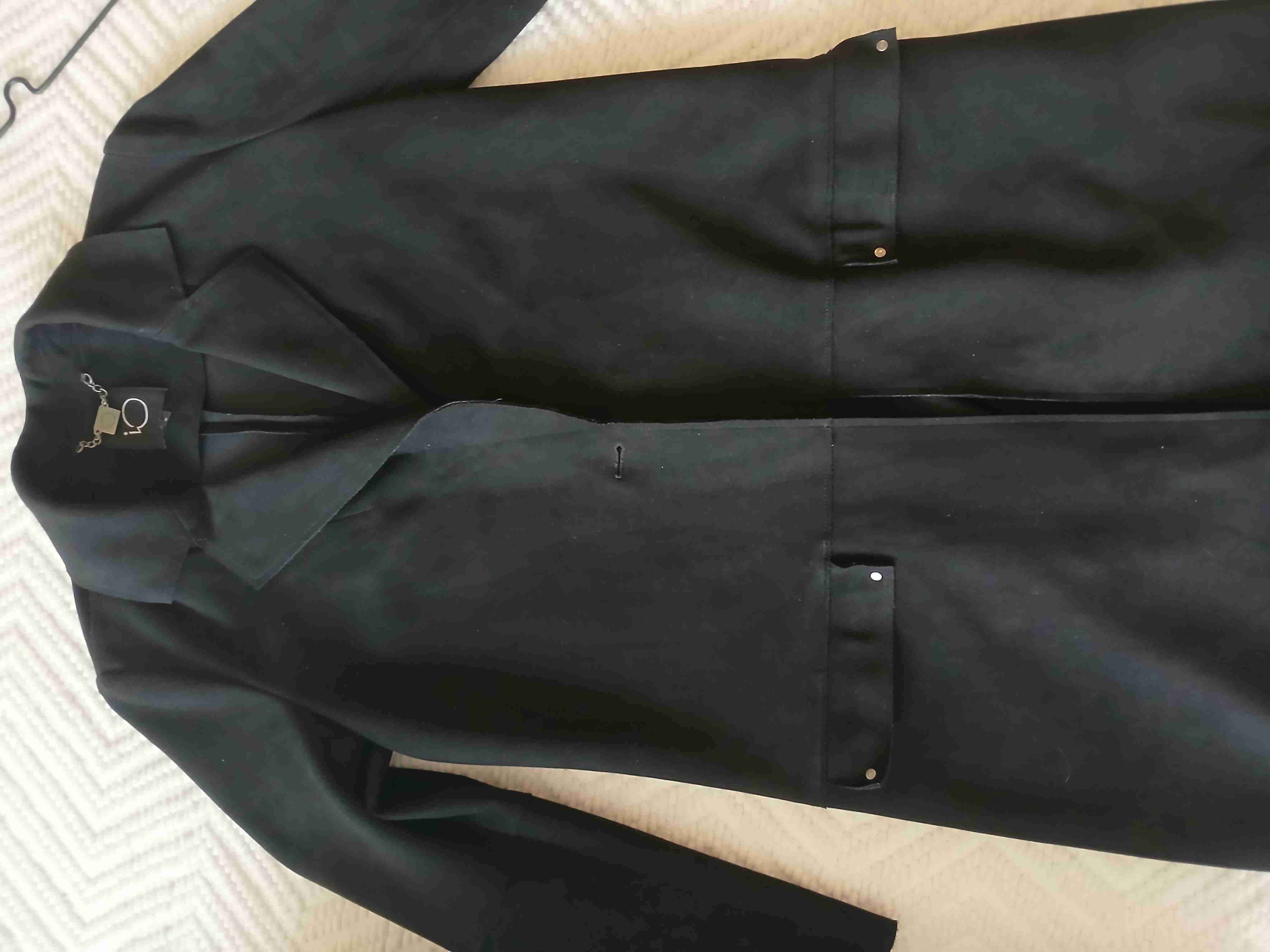 Abrigo negro elegante - 1