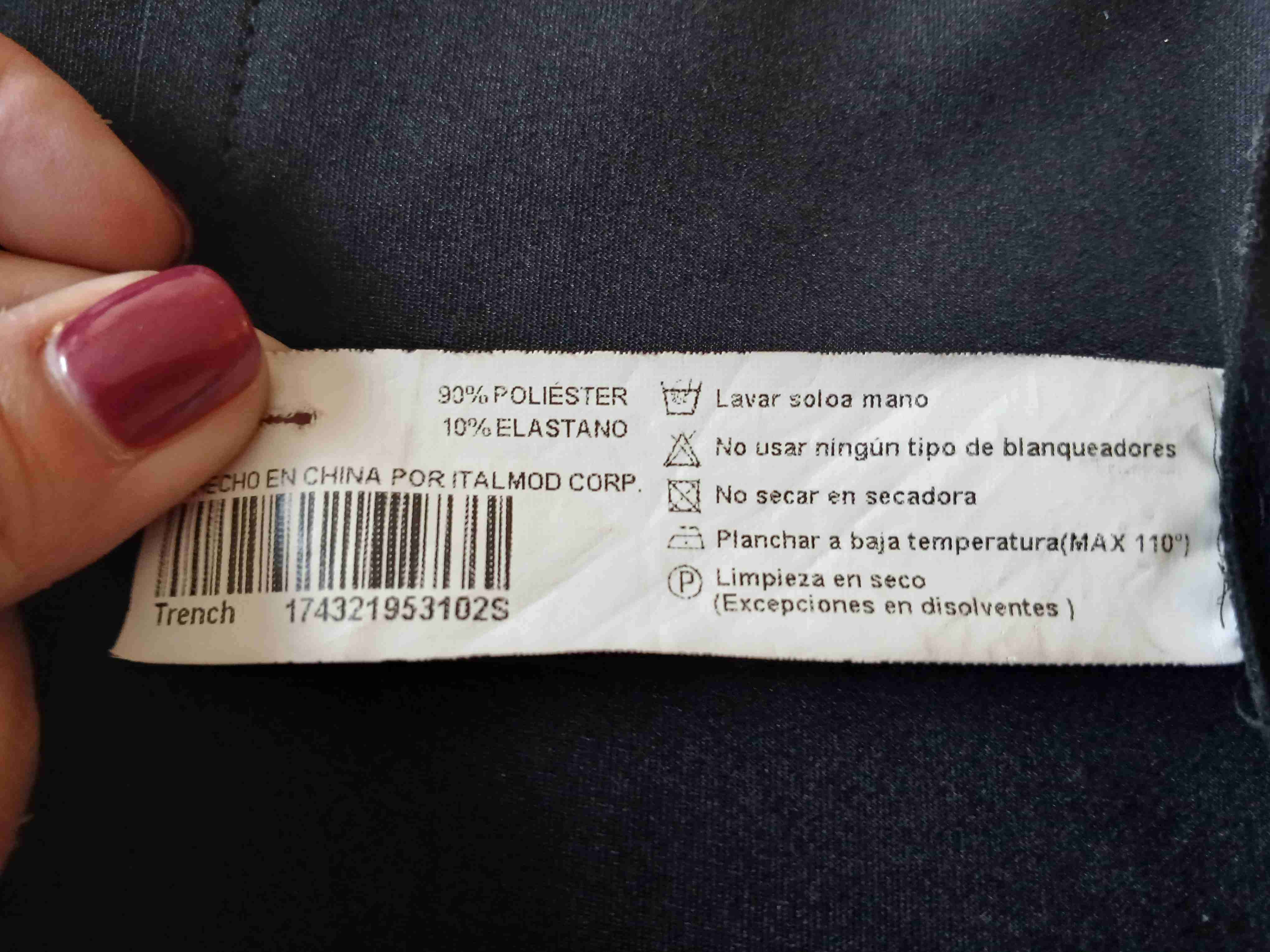 Abrigo negro elegante - 5